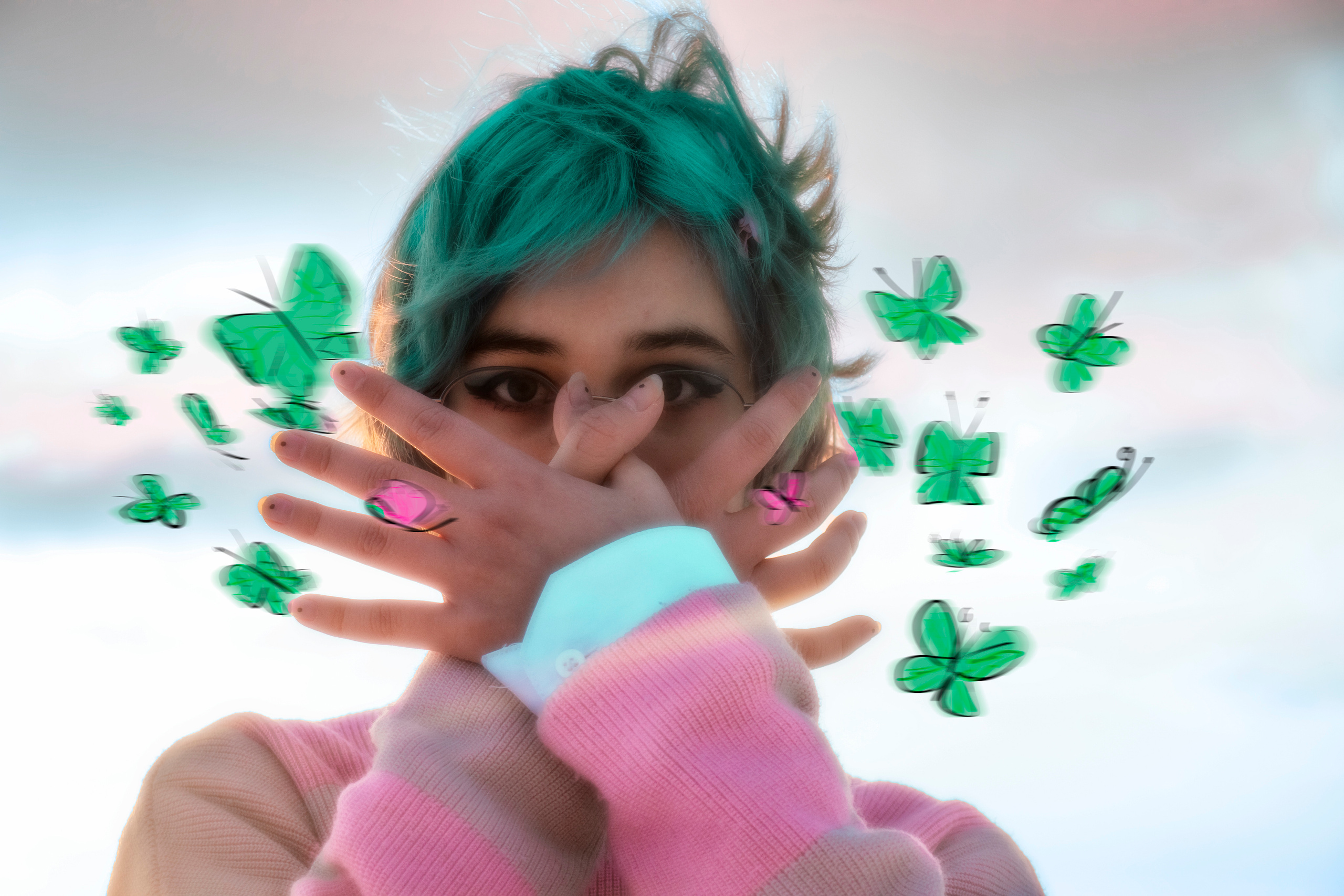 АлисА🎈. +seexteens chase the moon 🌙+