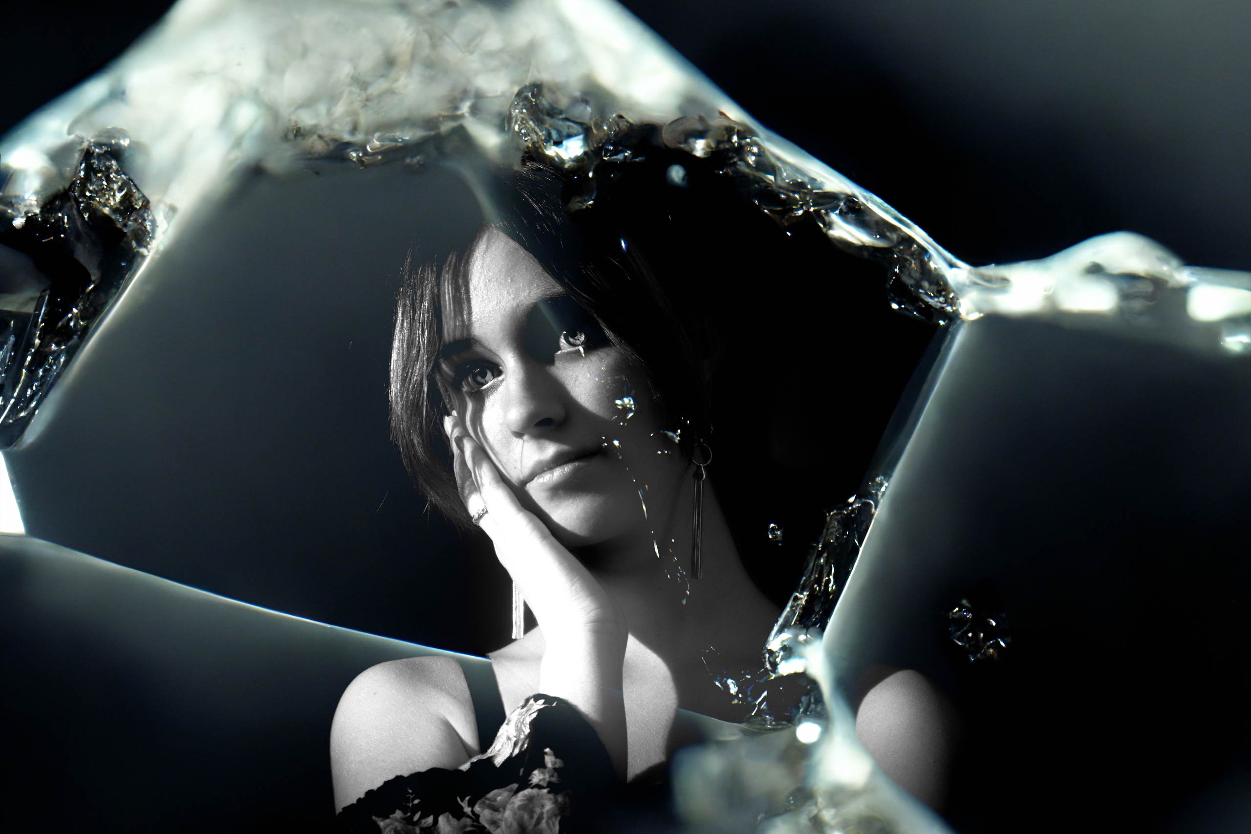 Abstraction and design. +seexteens chase the moon 🌙+