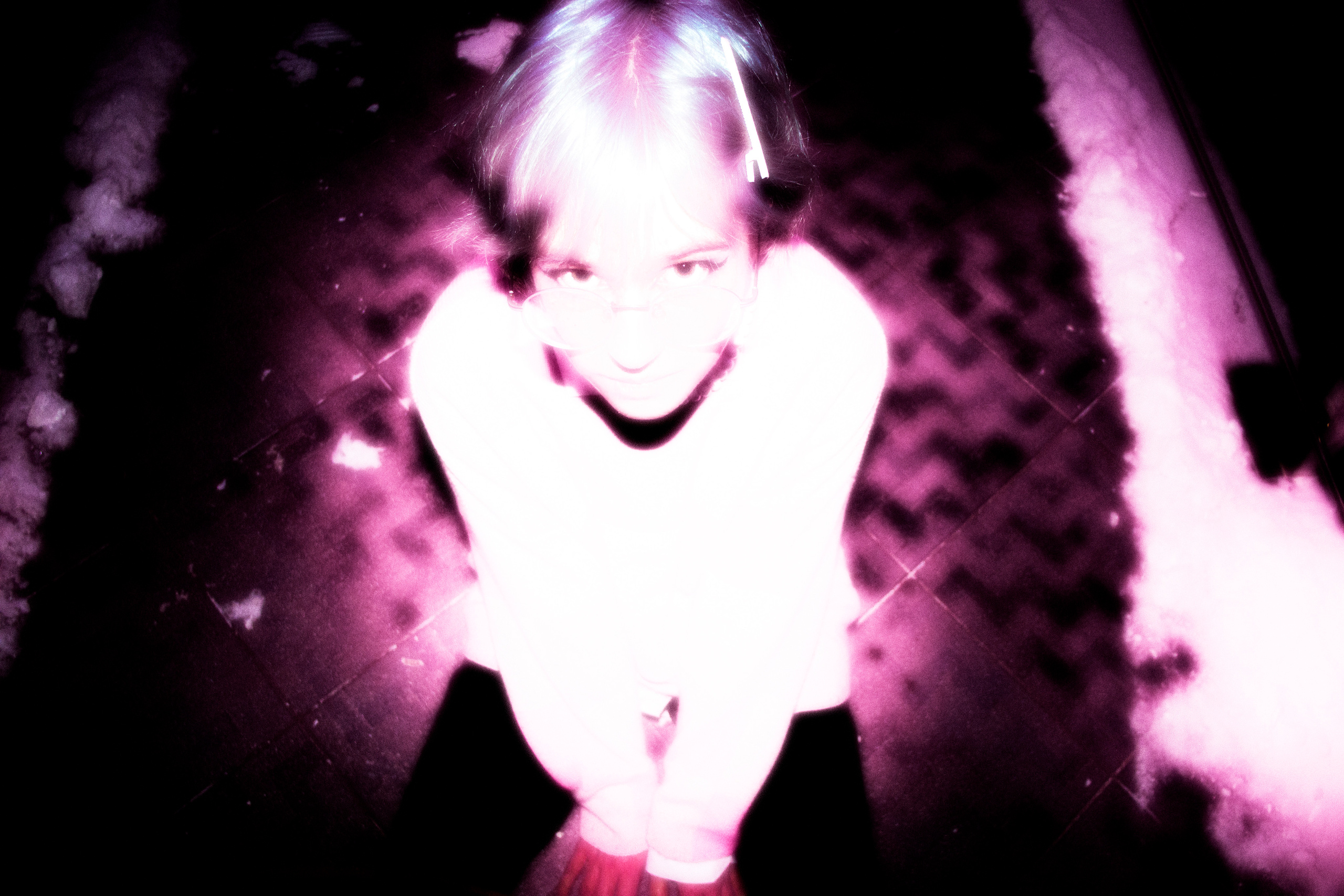 АлисА🎈. +seexteens chase the moon 🌙+