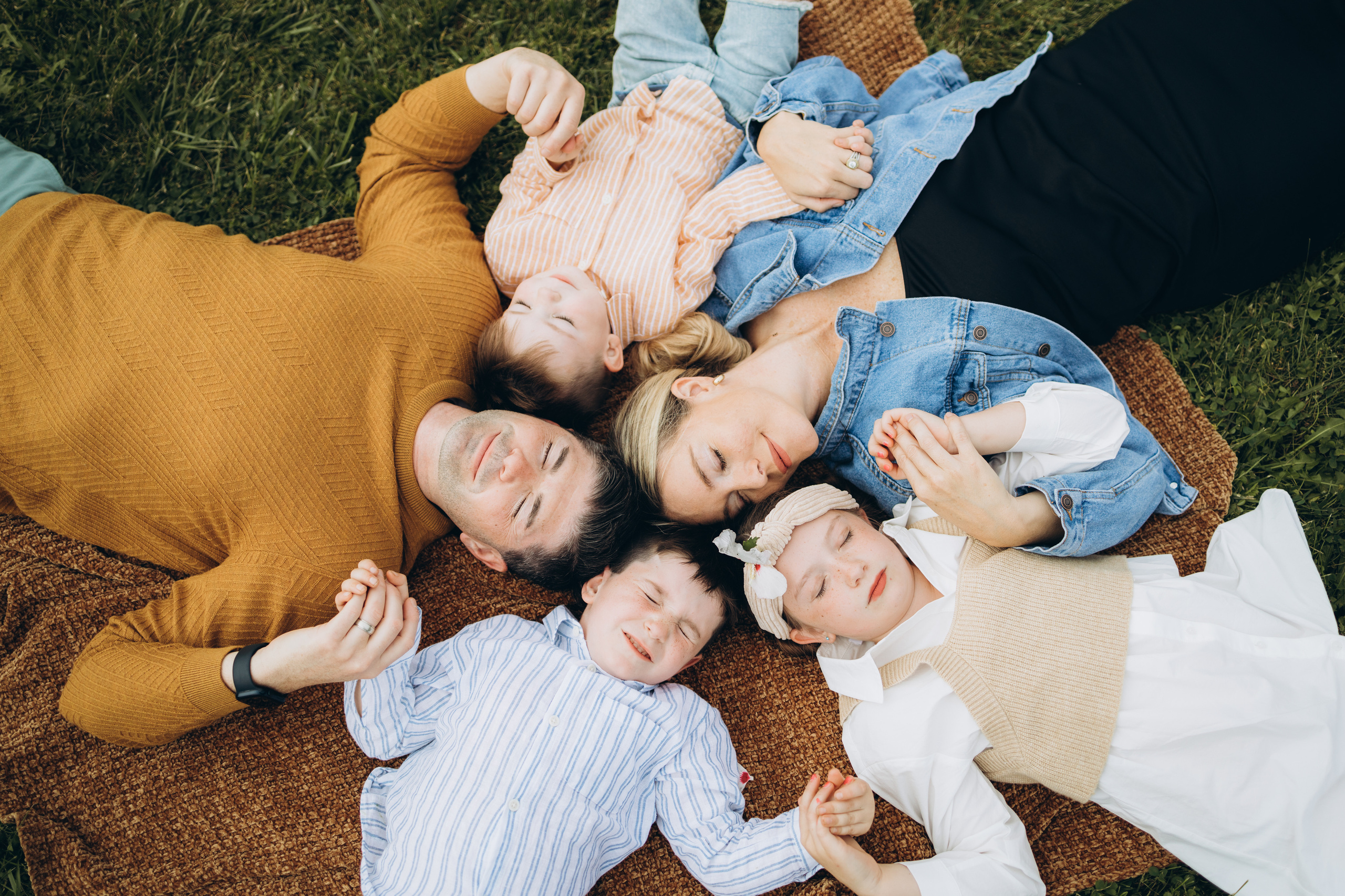 Fall family session. Wedding Photographer Toronto