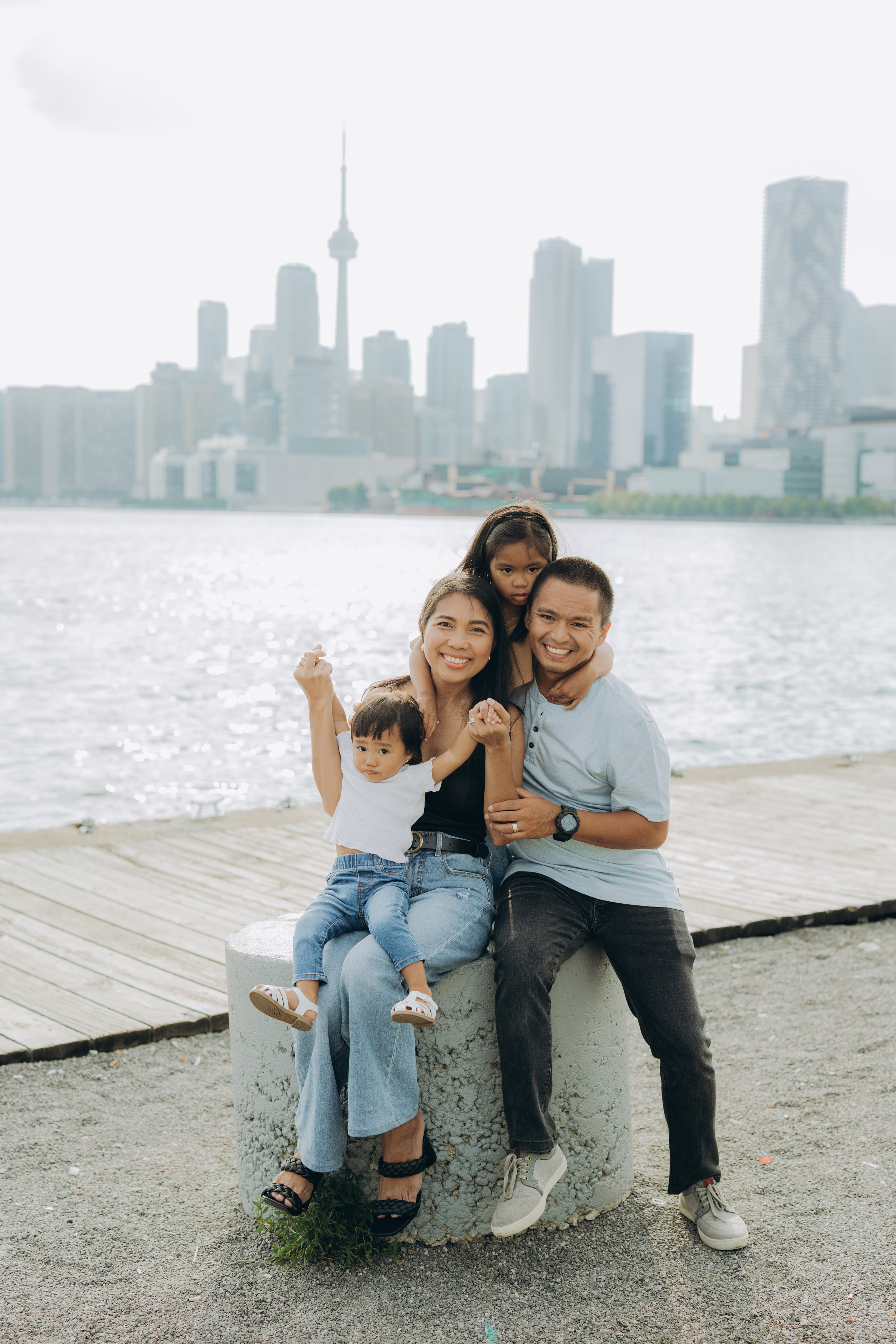 Family session in Toronto. Wedding Photographer Toronto