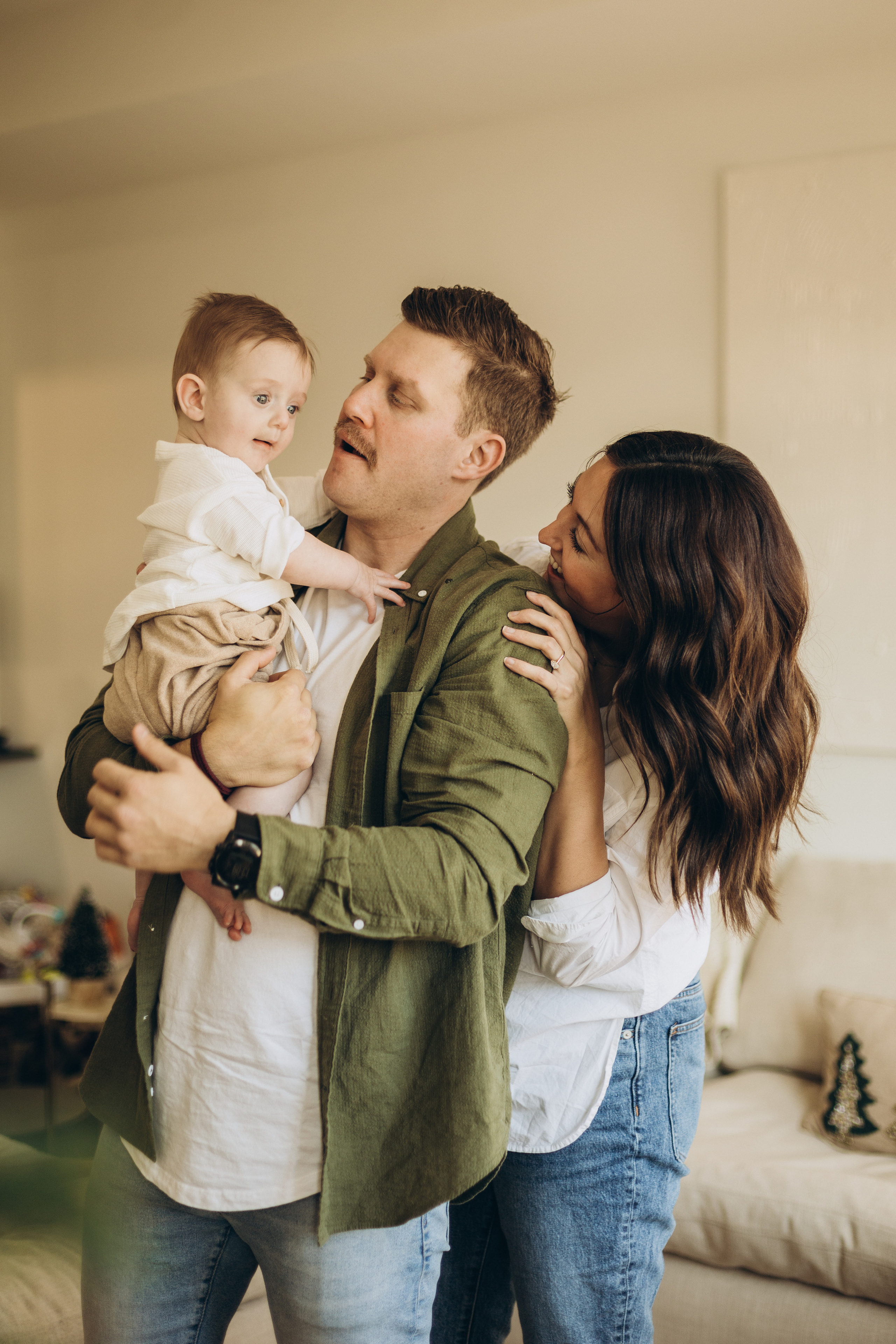 First Christmas. Wedding Photographer Toronto