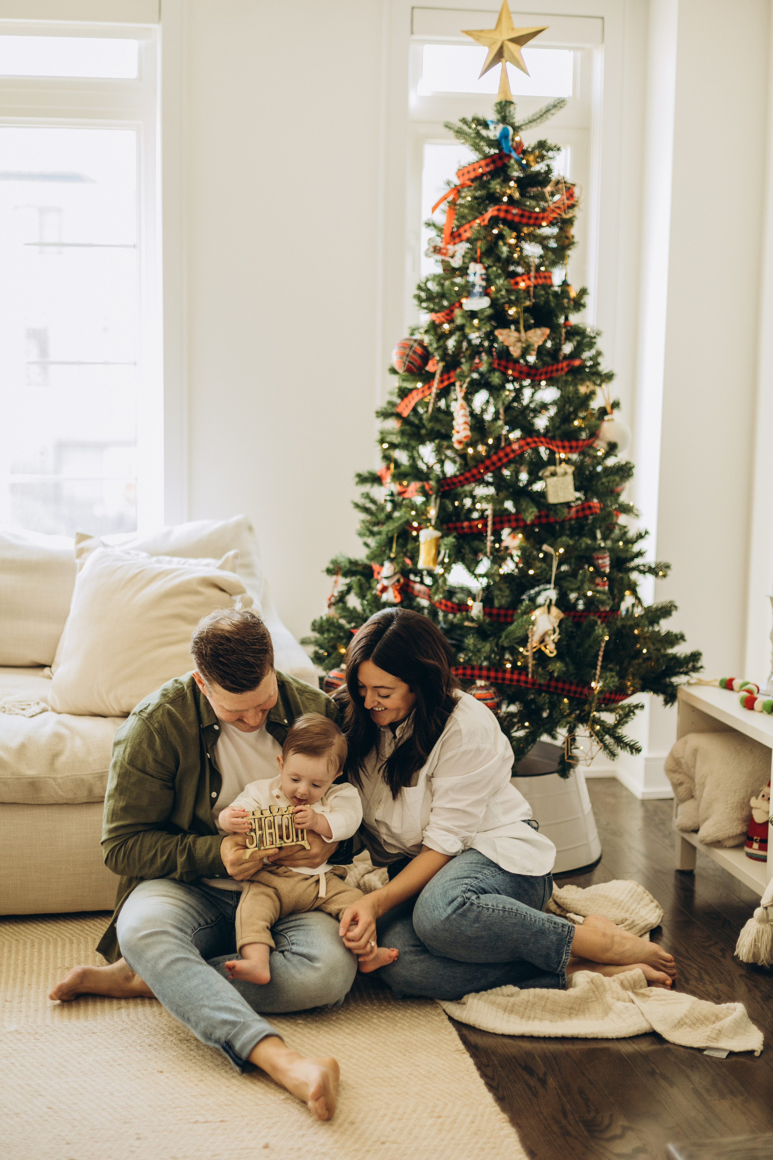 First Christmas. Wedding Photographer Toronto