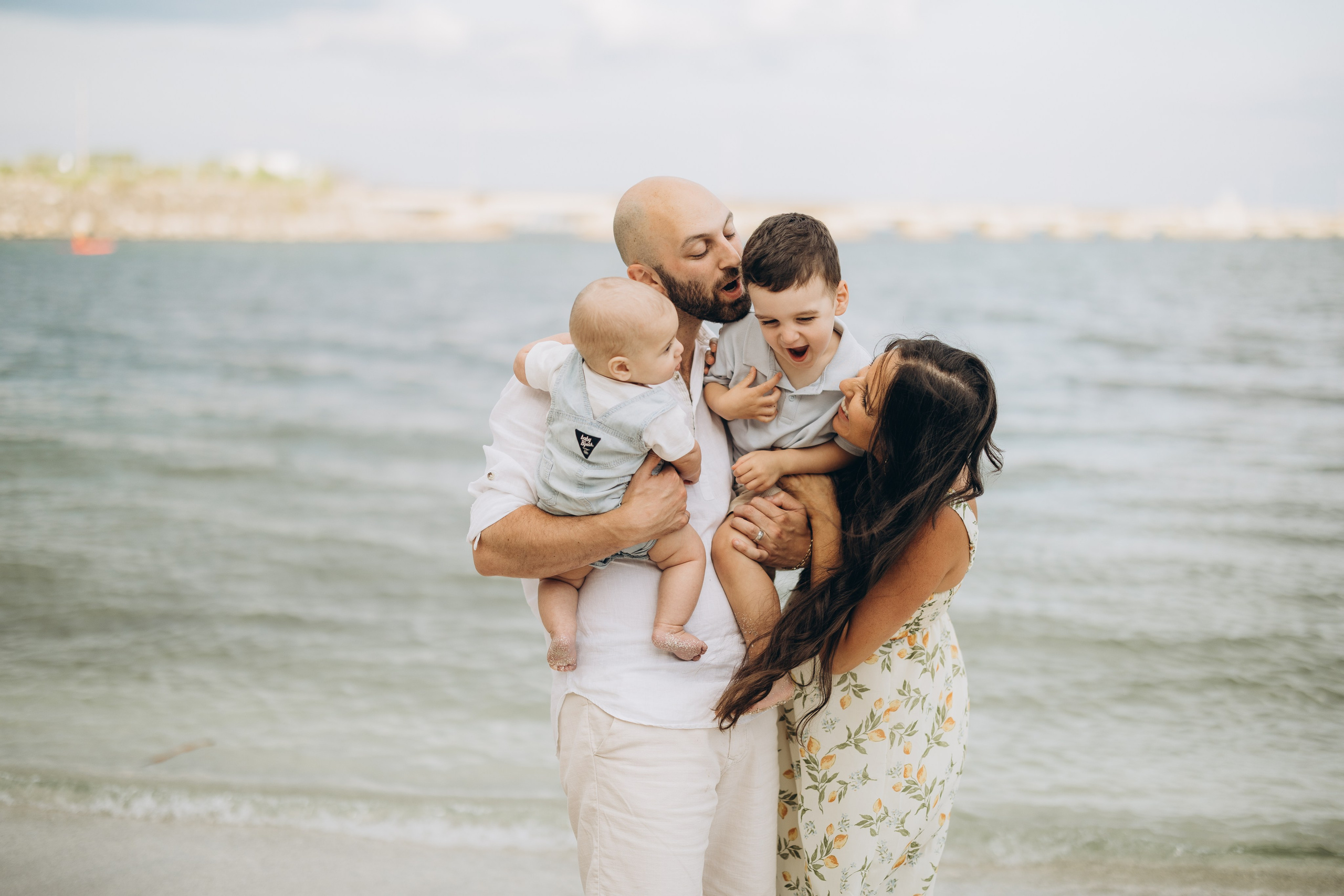Beach photo session. Wedding Photographer Toronto