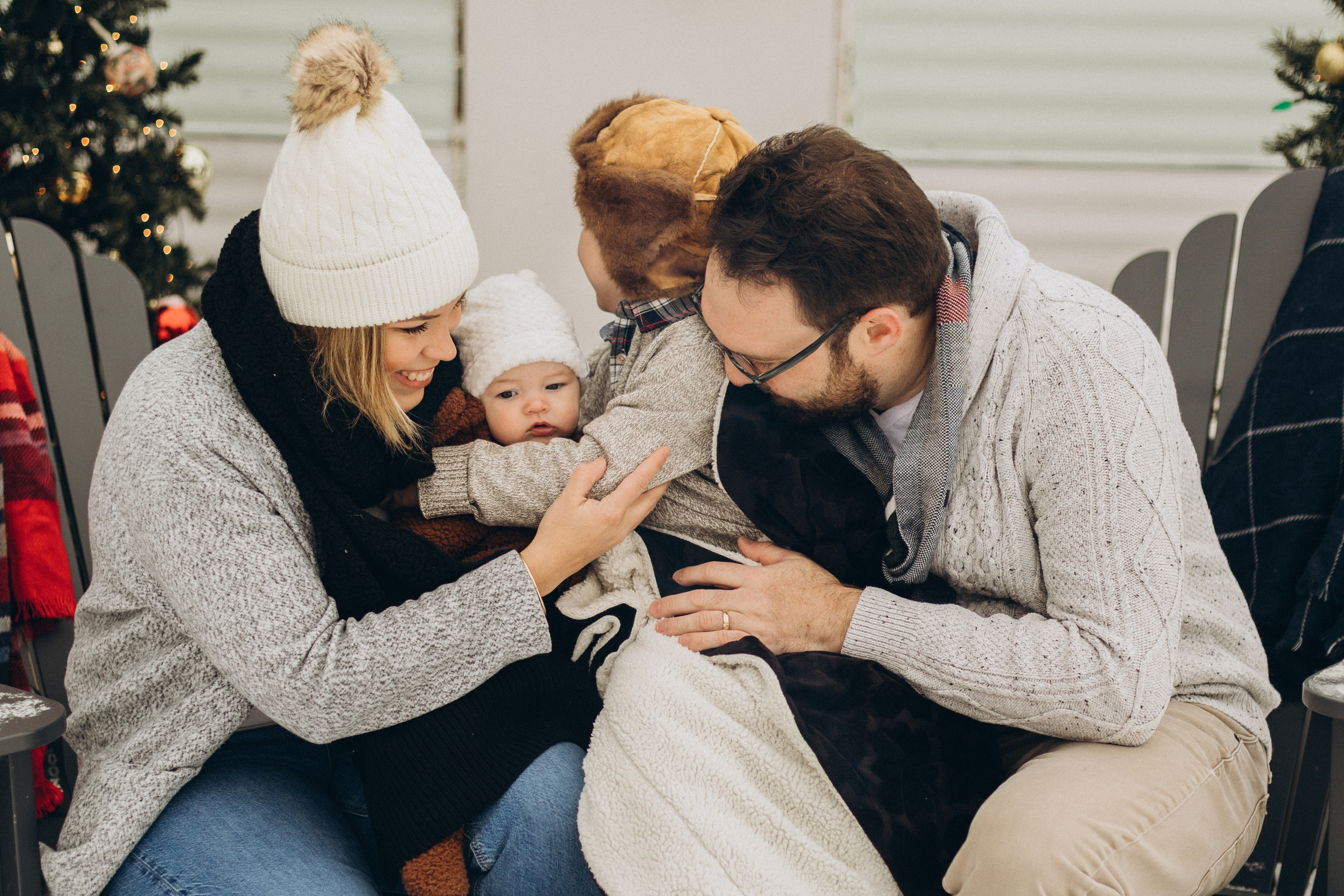 Family time. Wedding Photographer Toronto