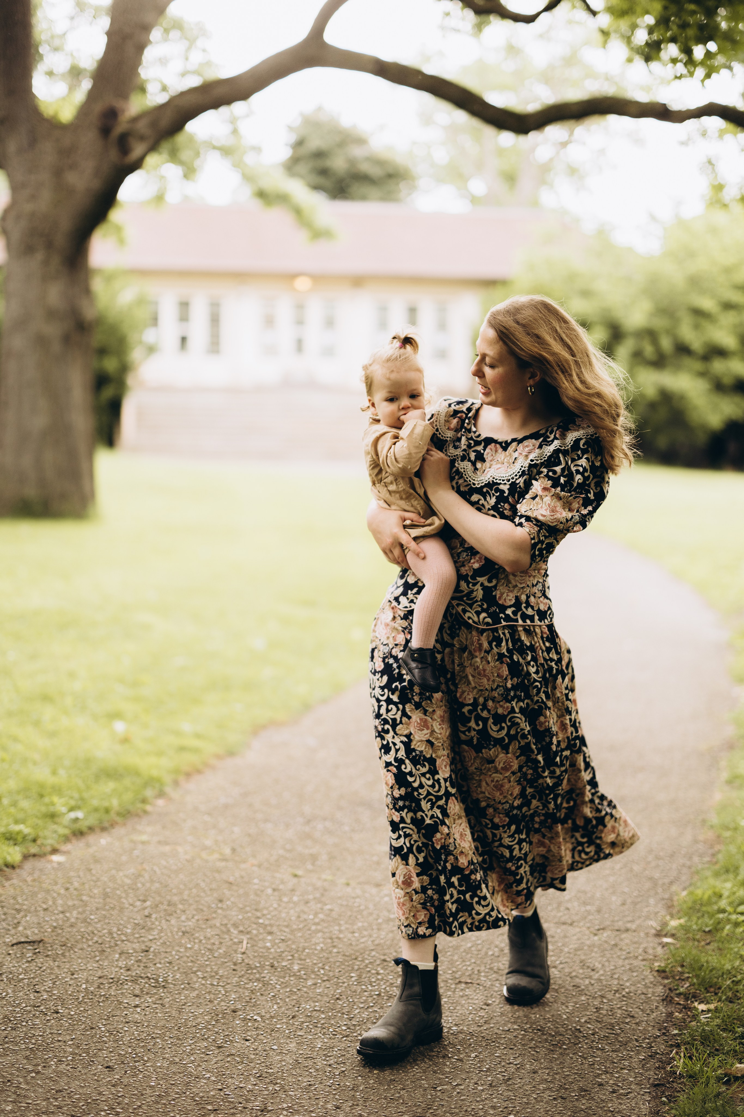 Under the rain. Wedding Photographer Toronto