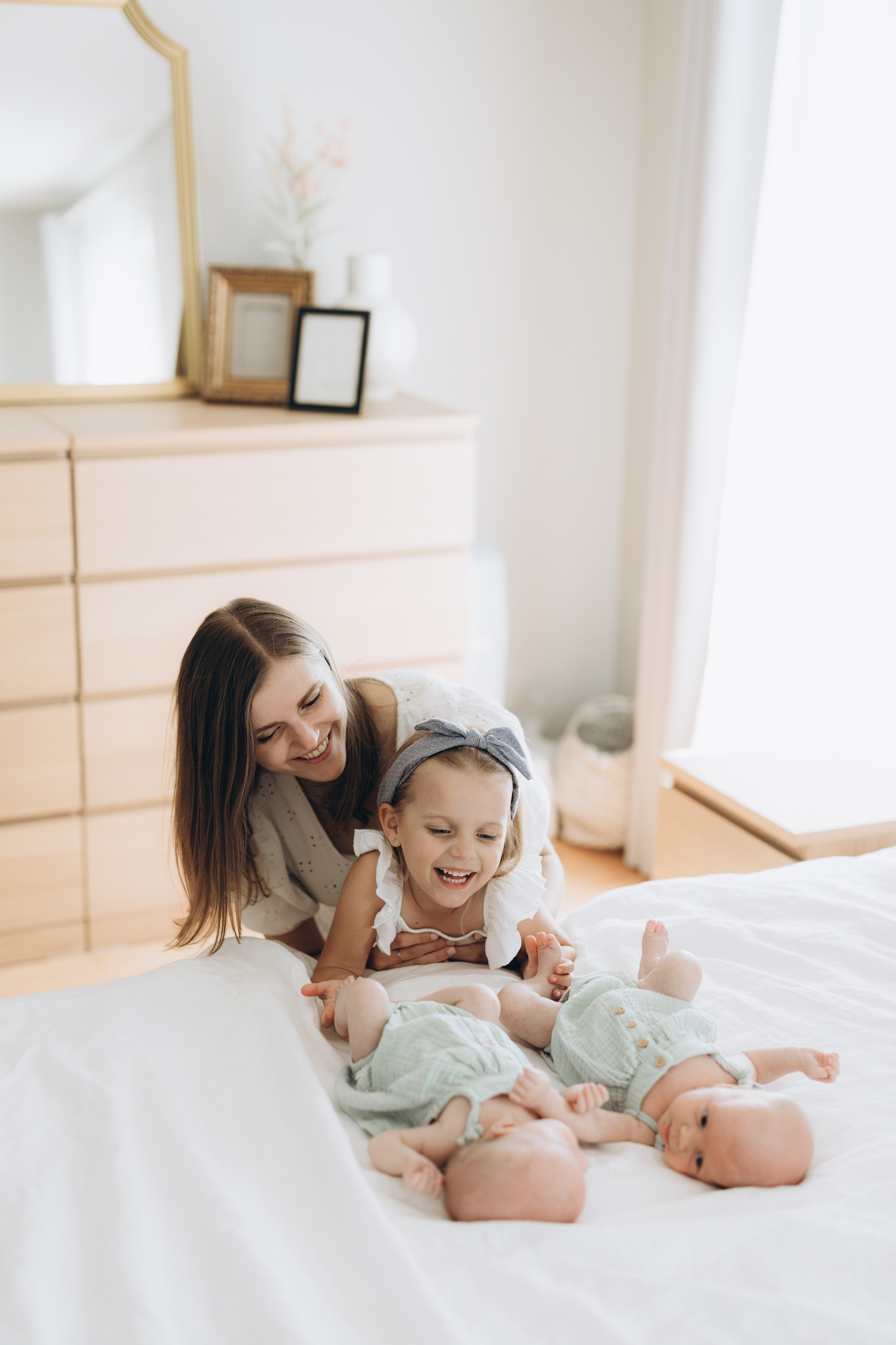 Twins. Wedding Photographer Toronto
