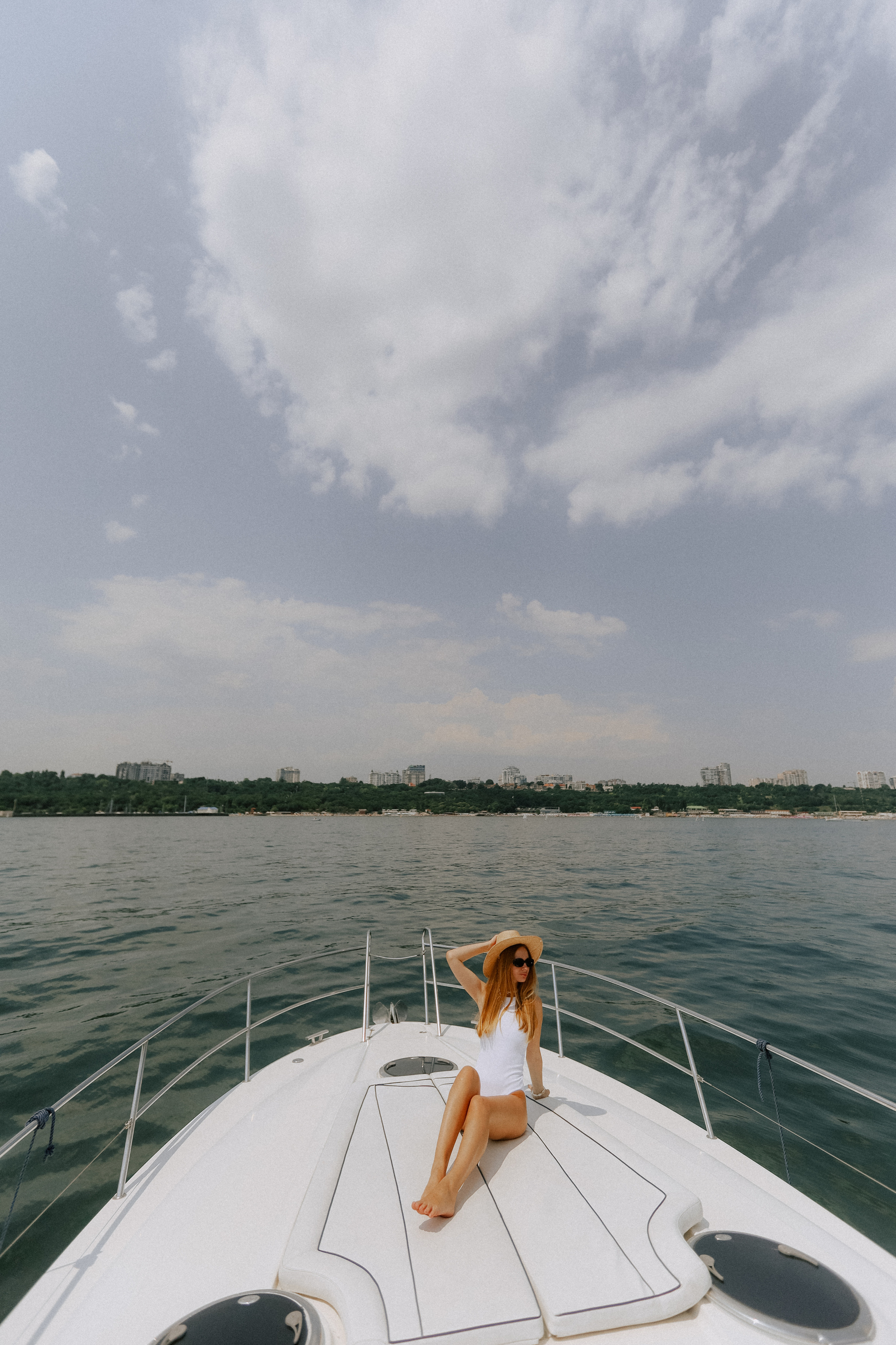 Yacht party. Wedding Photographer Toronto