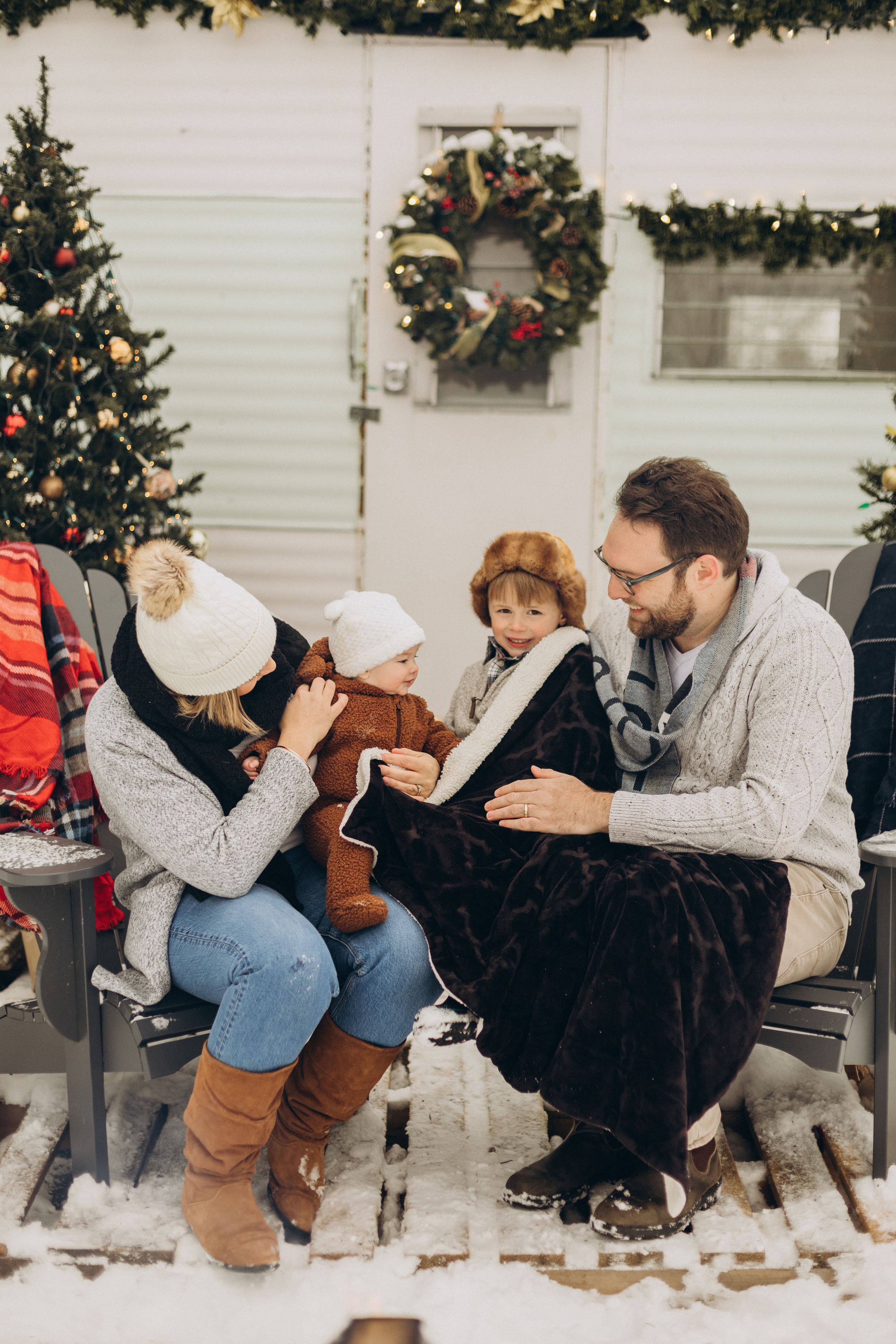 Family time. Wedding Photographer Toronto