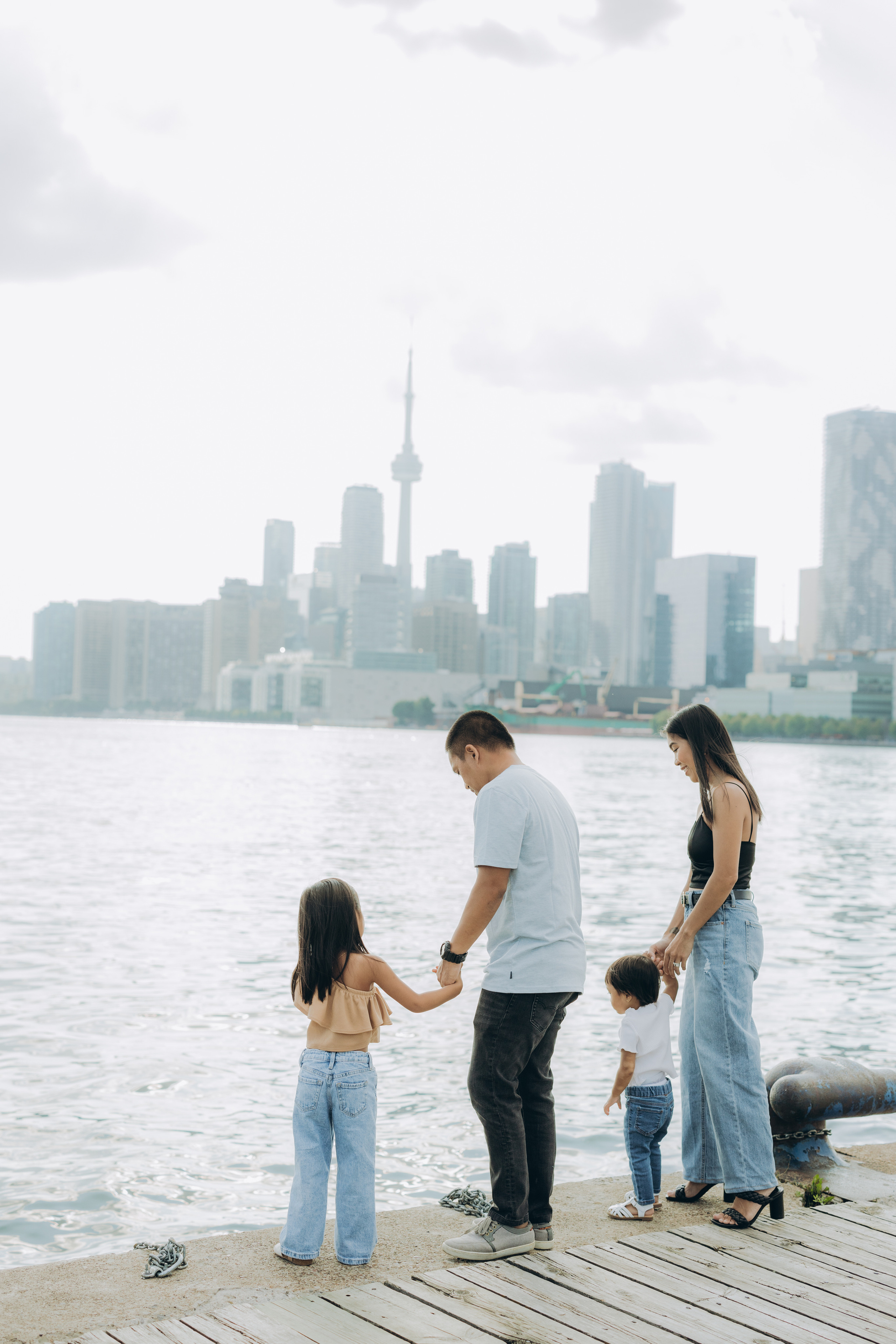 Family session in Toronto. Wedding Photographer Toronto
