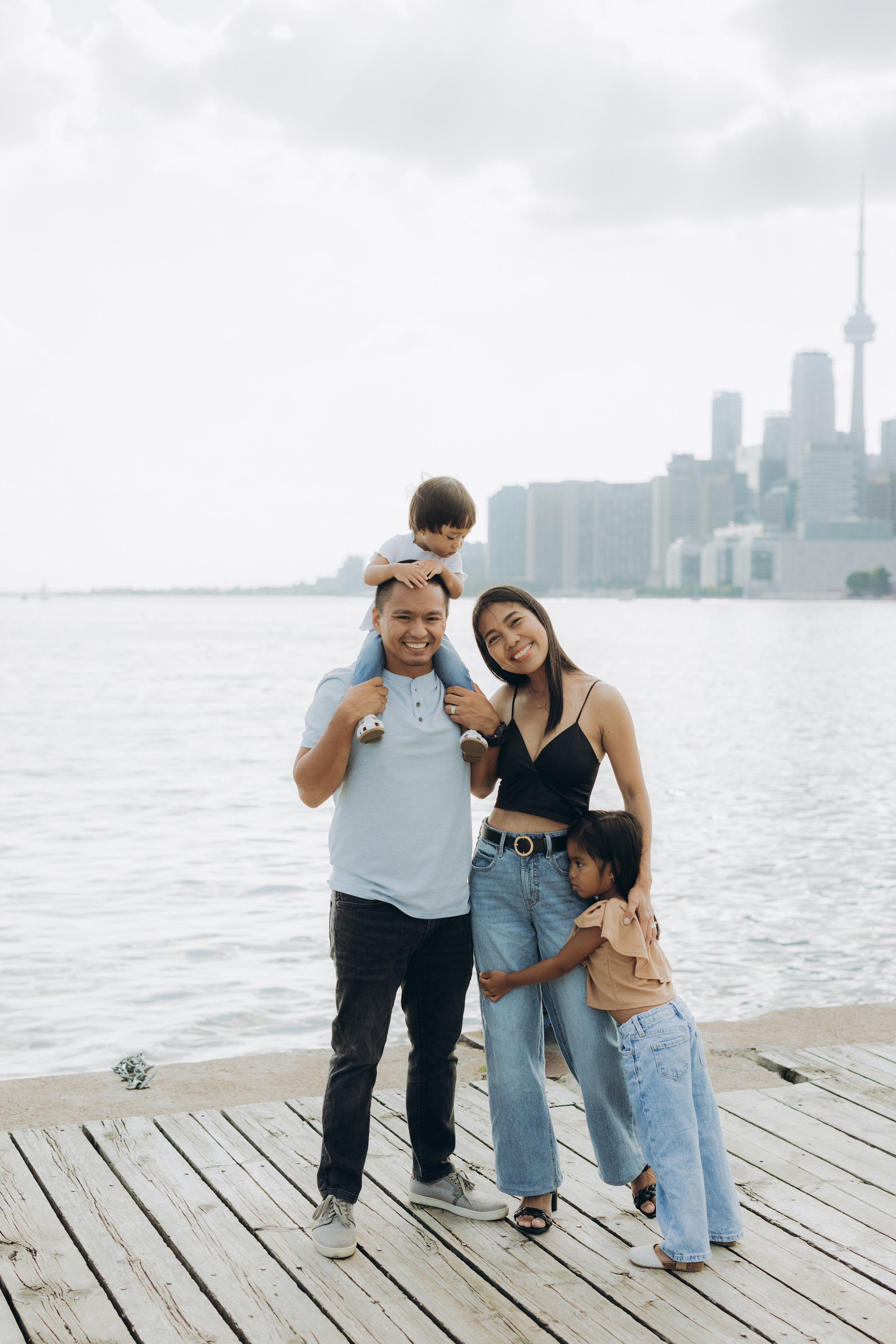 Family session in Toronto. Wedding Photographer Toronto