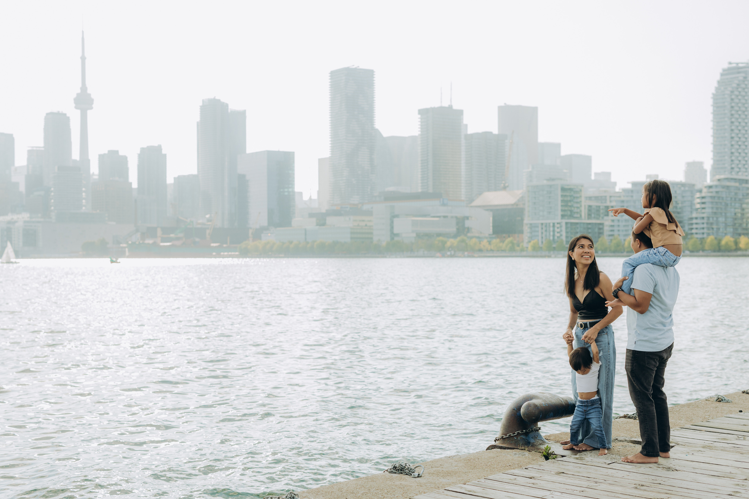 Family session in Toronto. Wedding Photographer Toronto