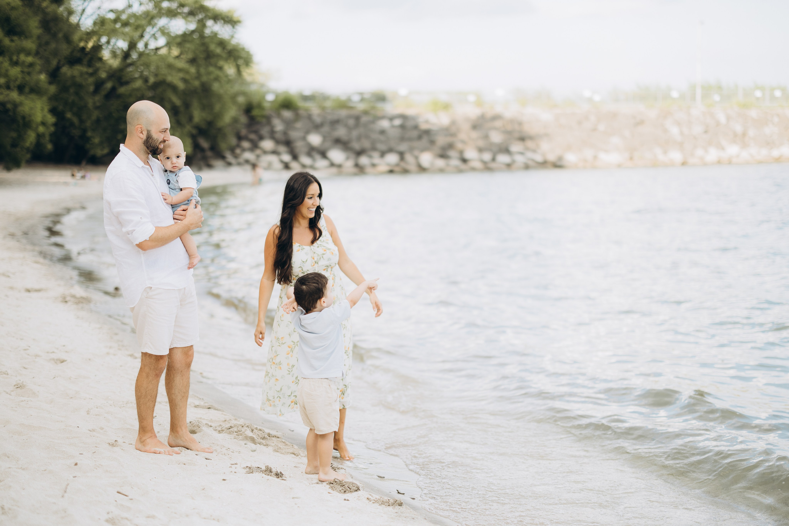 Beach photo session. Wedding Photographer Toronto