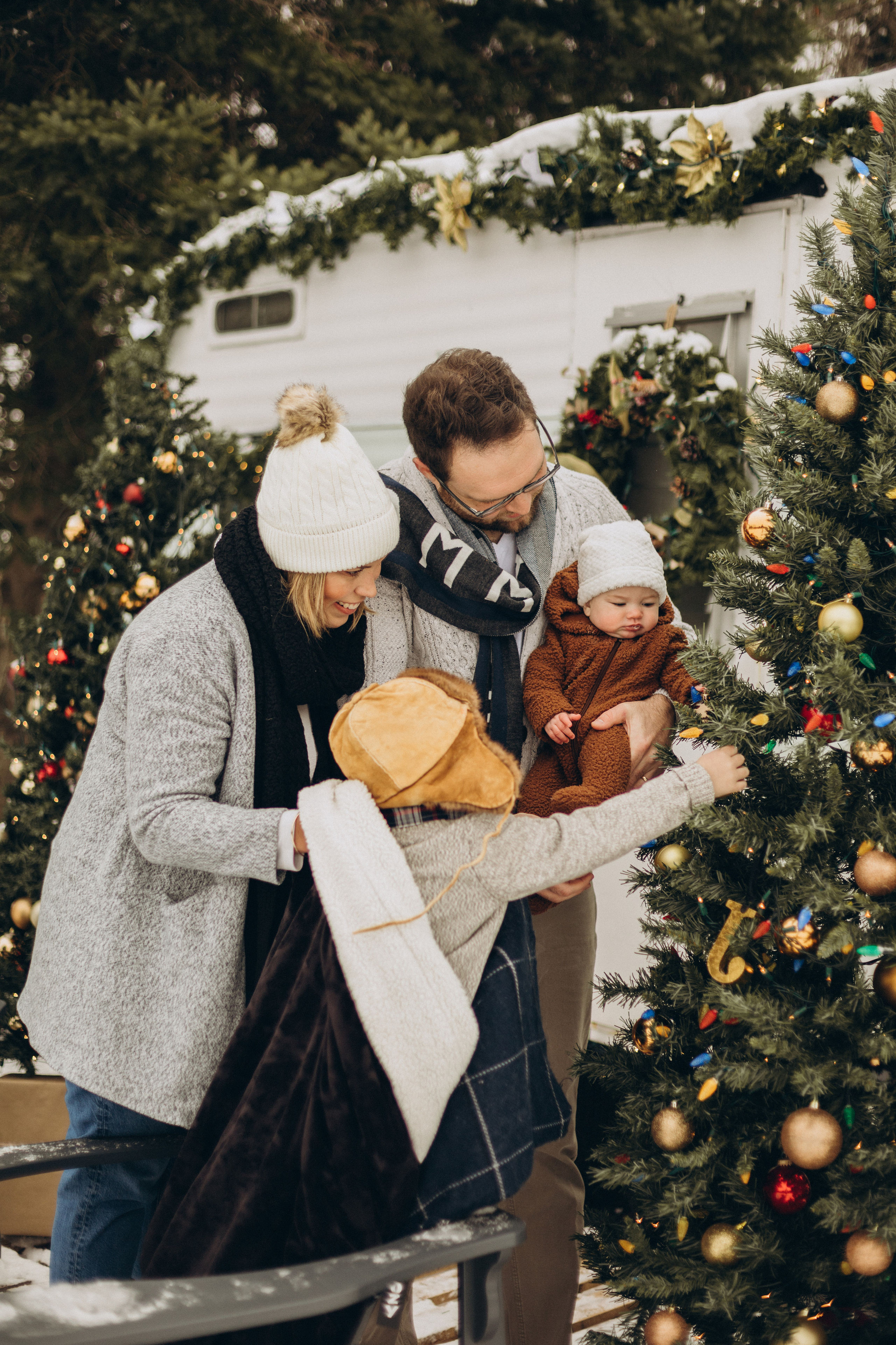 Family time. Wedding Photographer Toronto