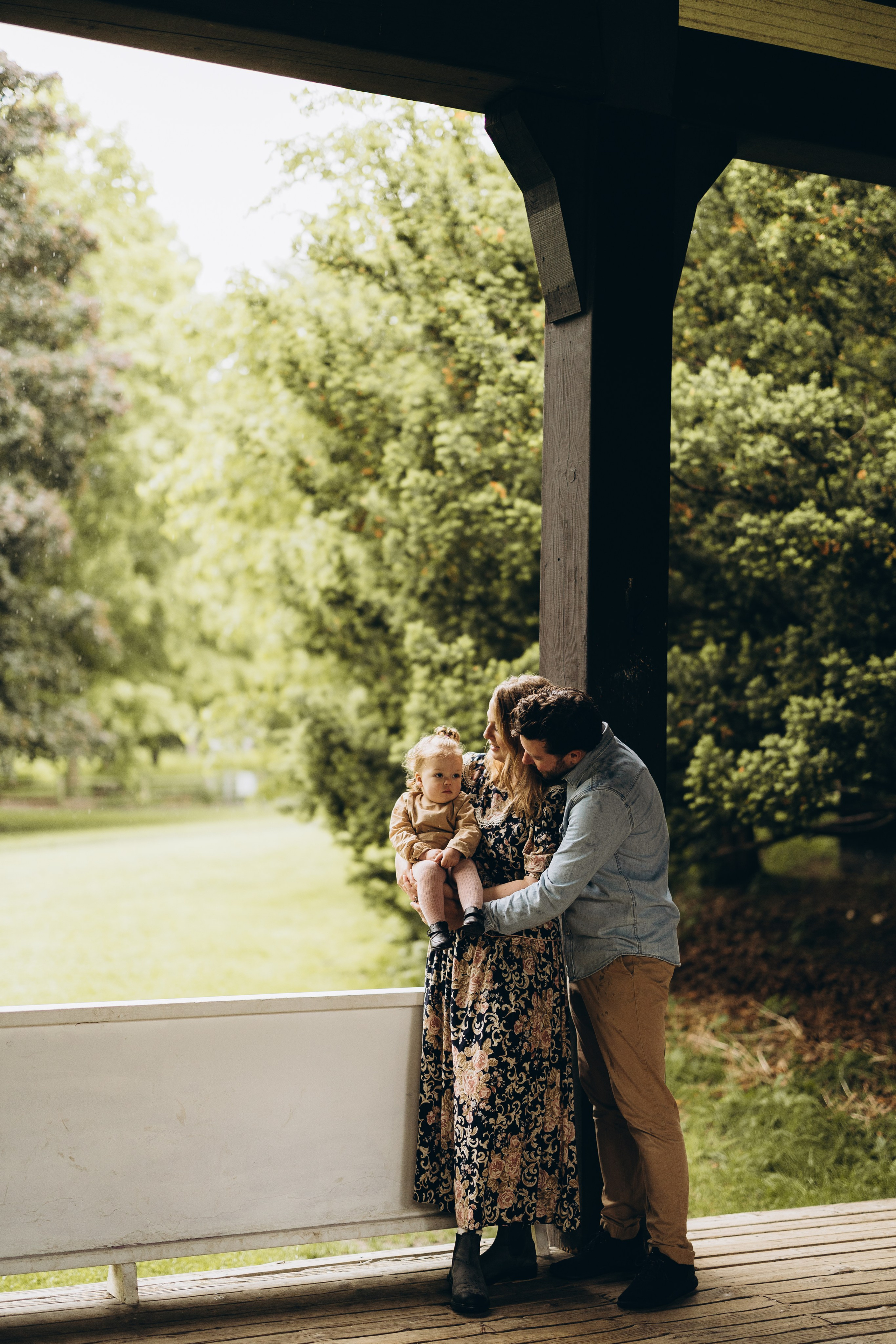 Under the rain. Wedding Photographer Toronto
