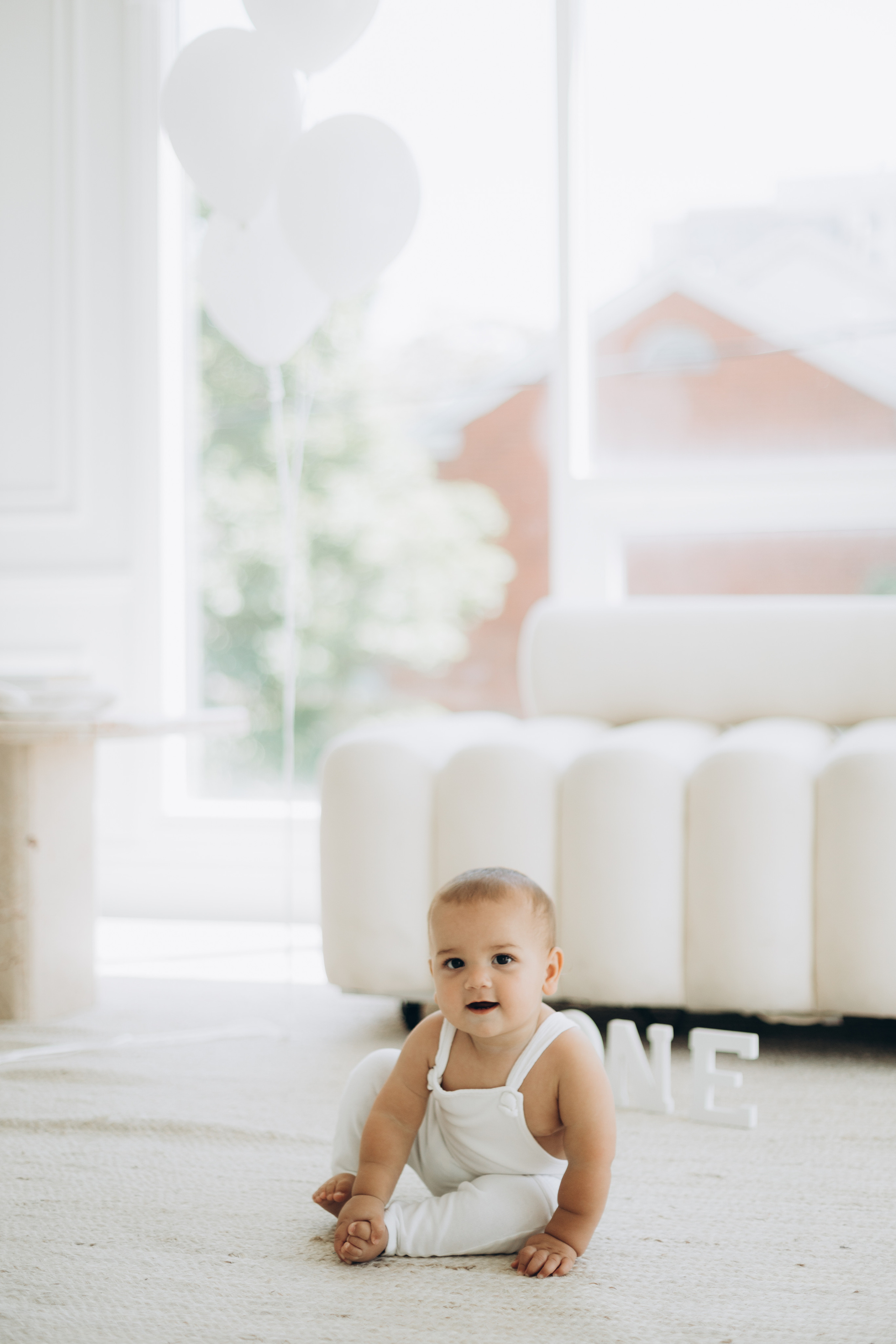 Cake smash. Wedding Photographer Toronto
