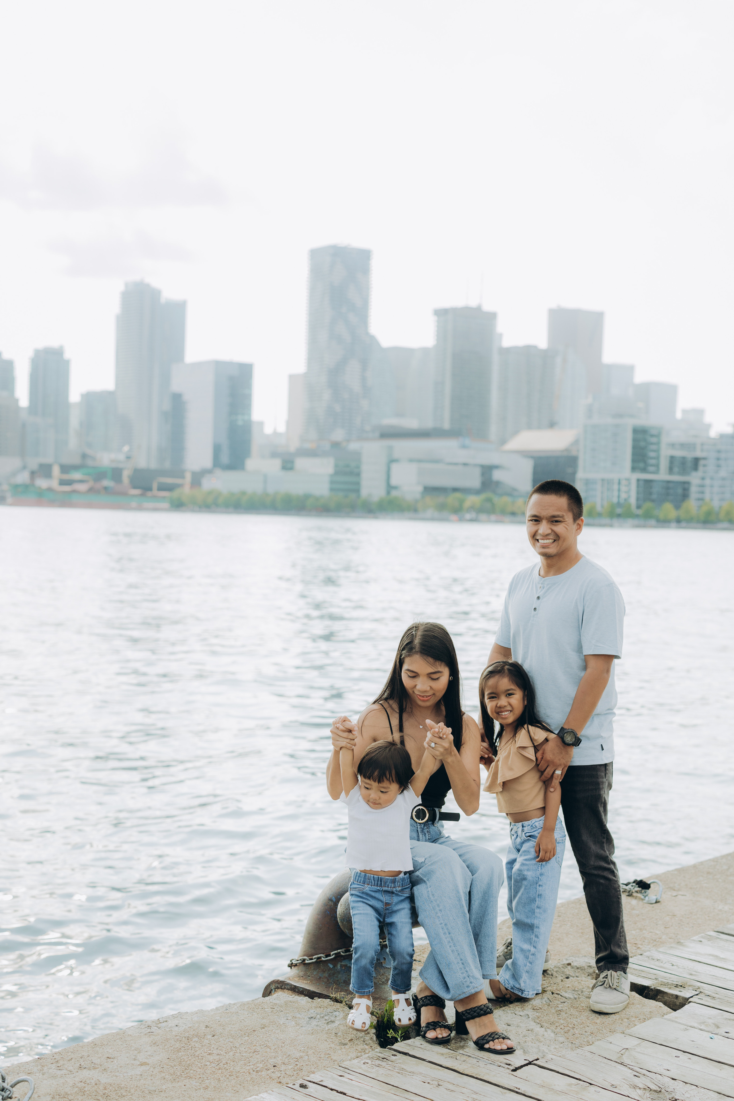 Family session in Toronto. Wedding Photographer Toronto