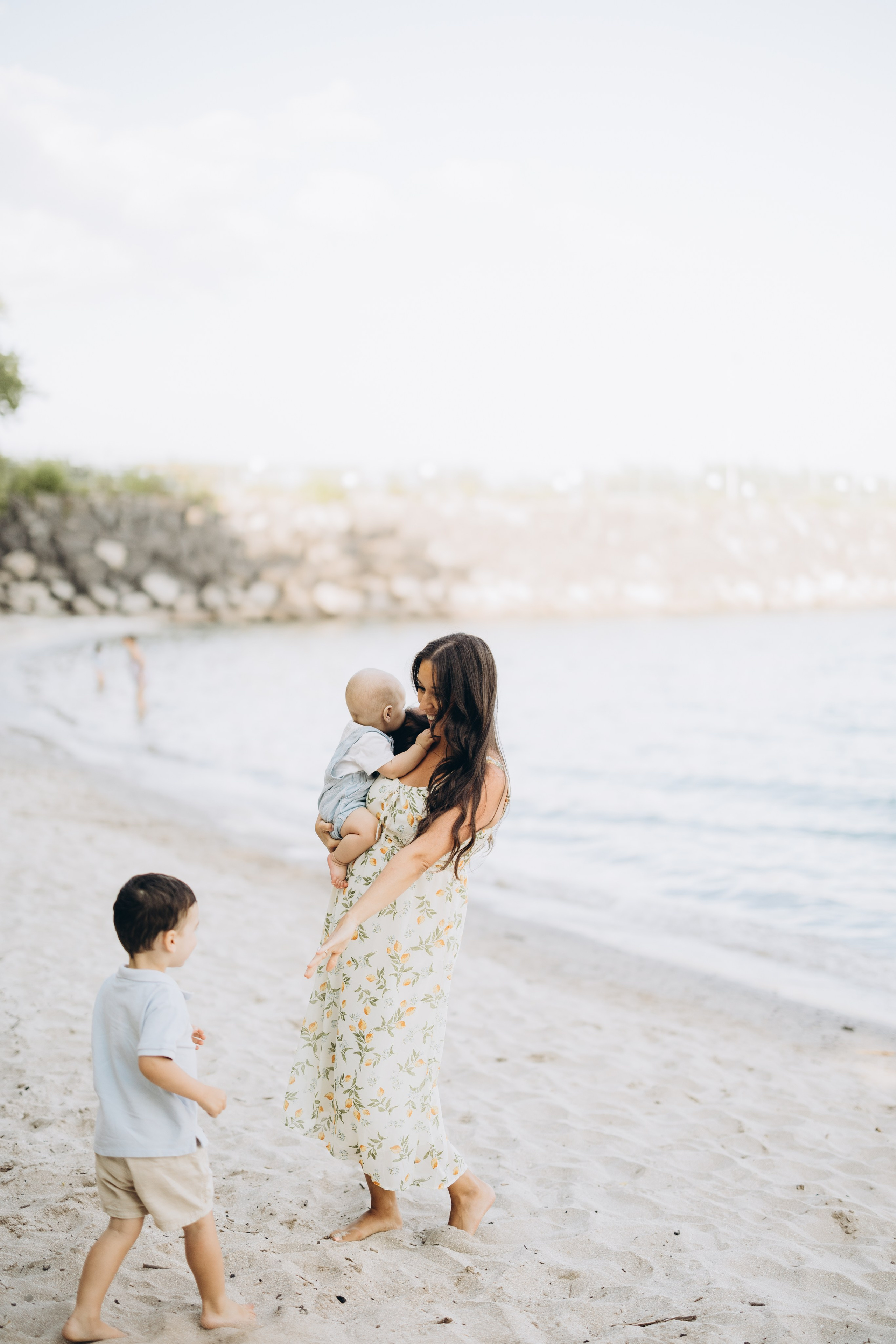 Beach photo session. Wedding Photographer Toronto