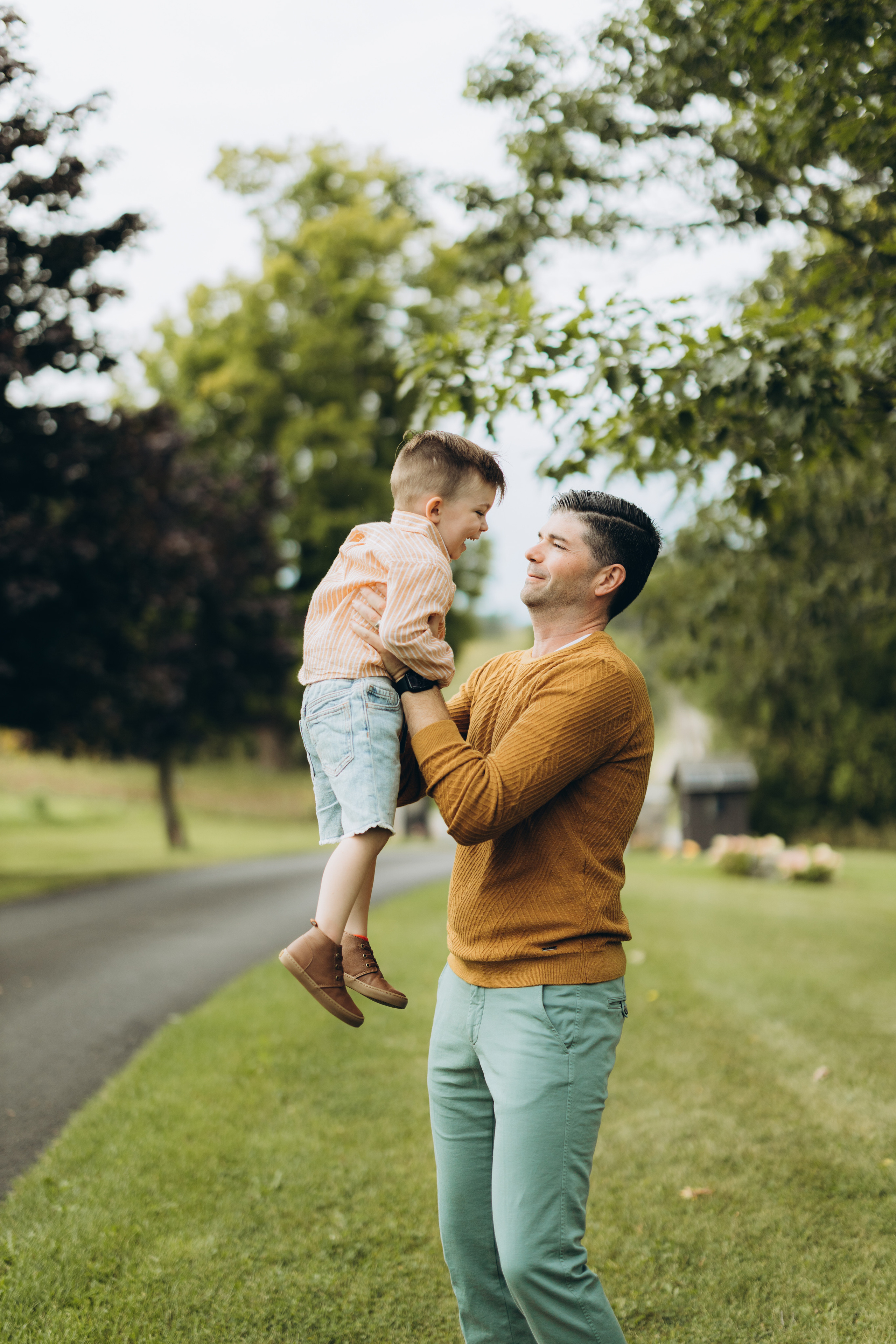 Fall family session. Wedding Photographer Toronto