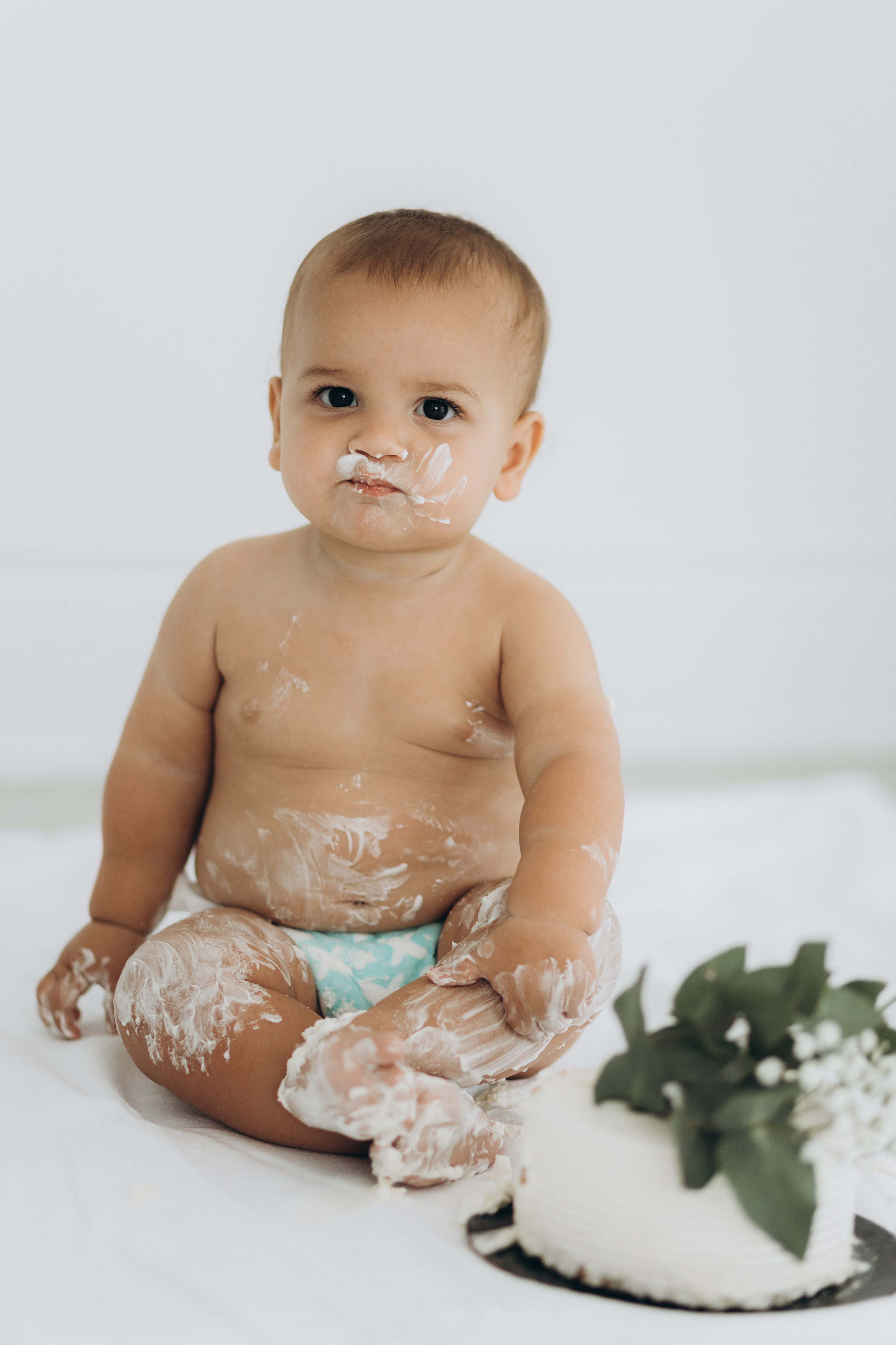 Cake smash. Wedding Photographer Toronto