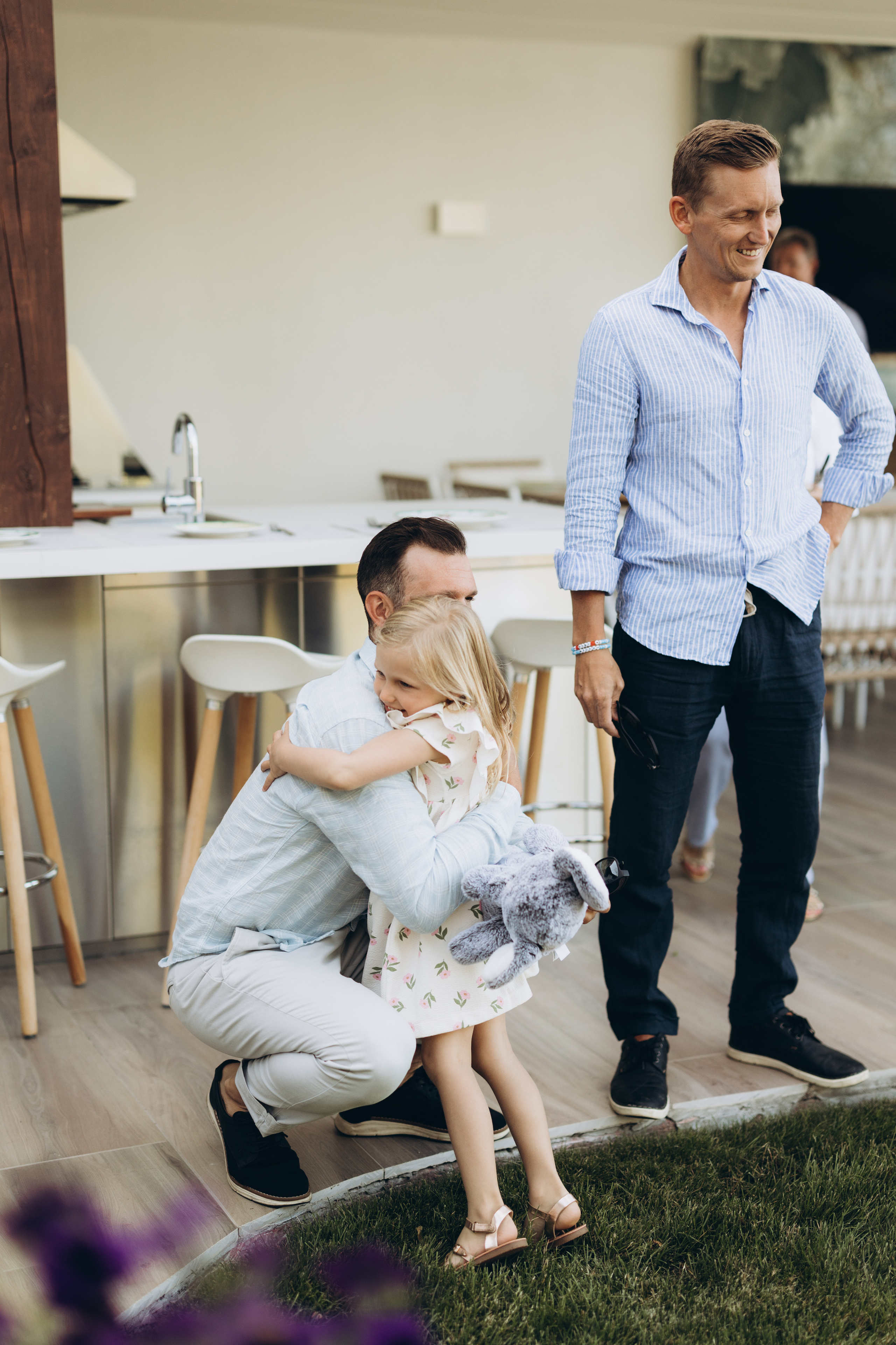 Family time. Wedding Photographer Toronto