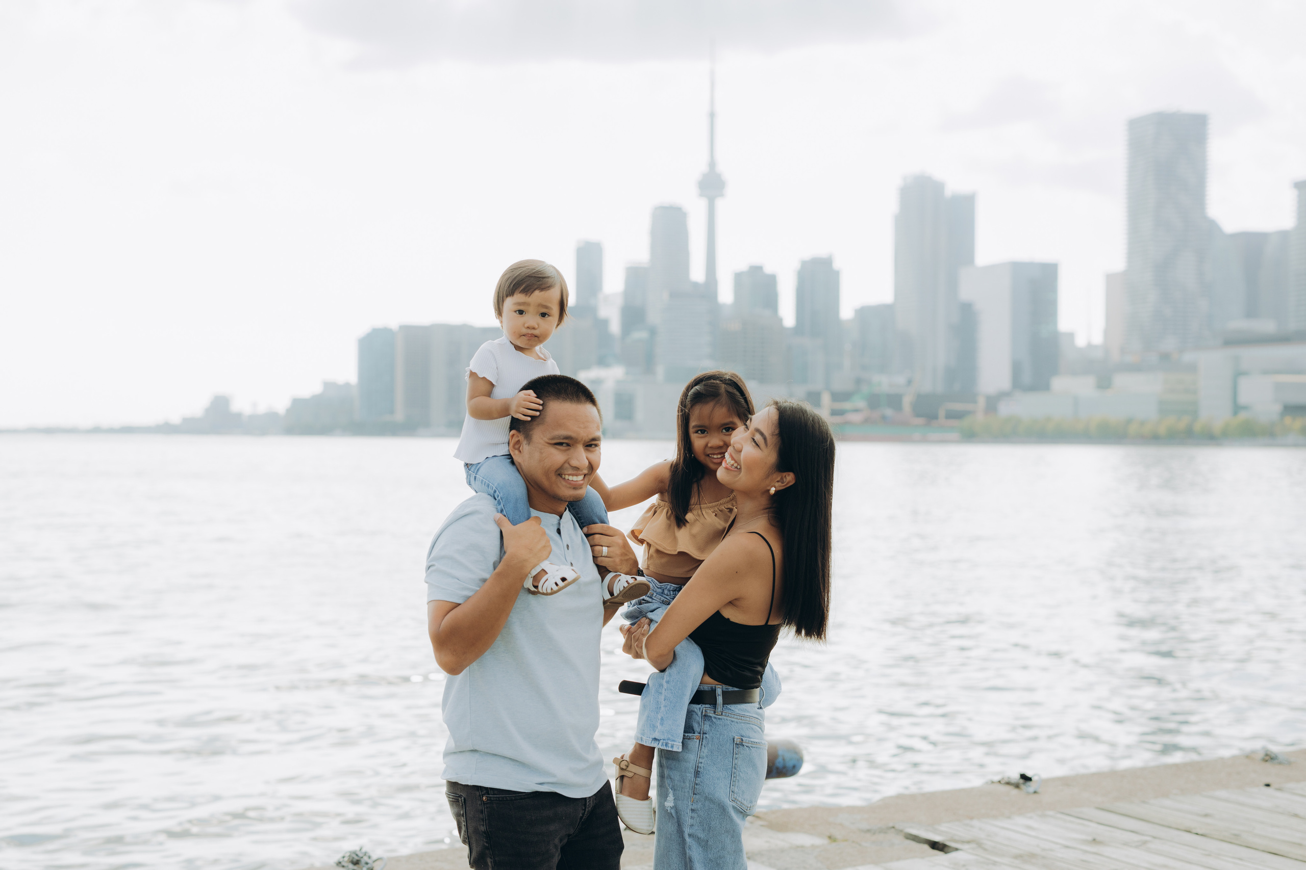 Family session in Toronto. Wedding Photographer Toronto