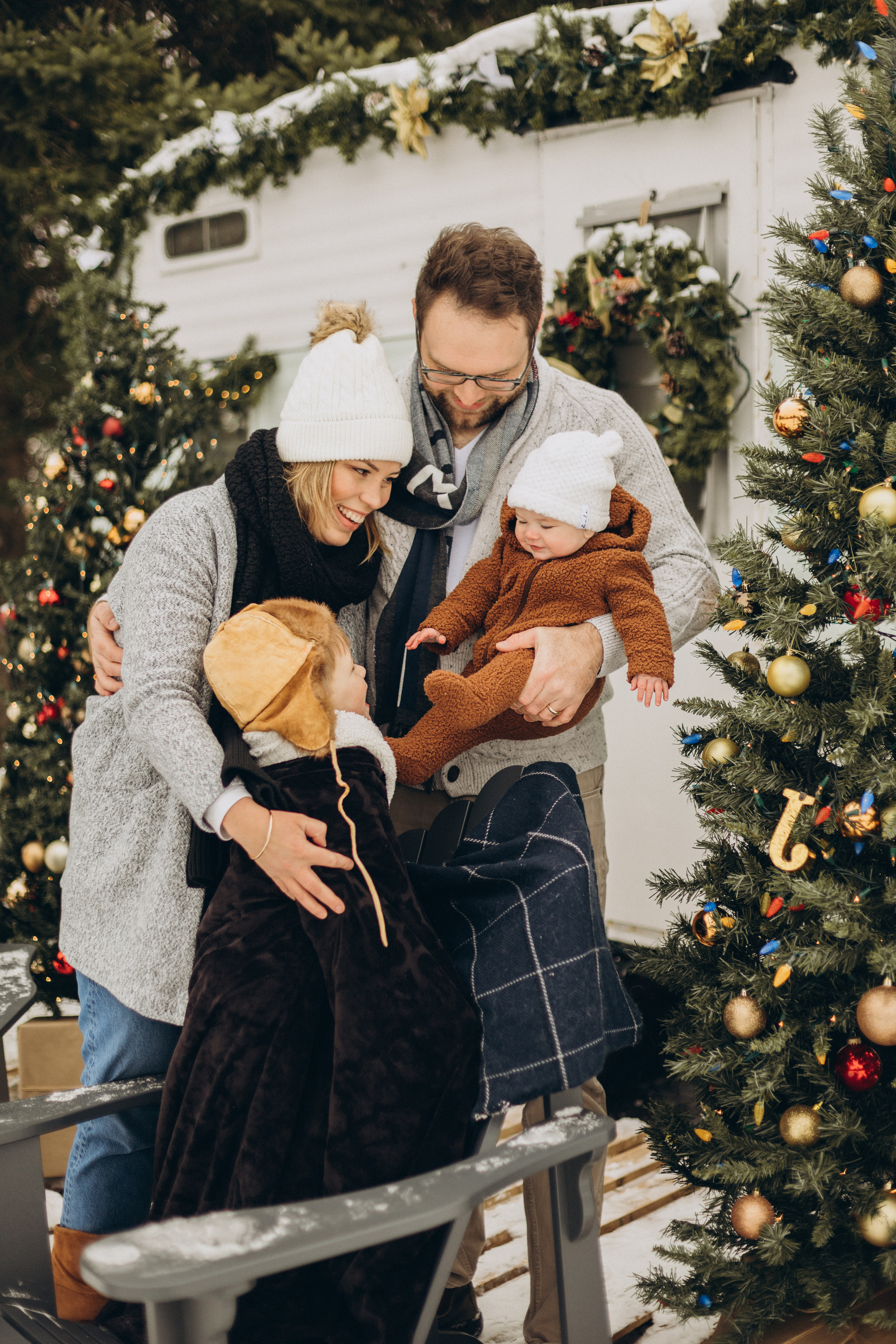 Family time. Wedding Photographer Toronto
