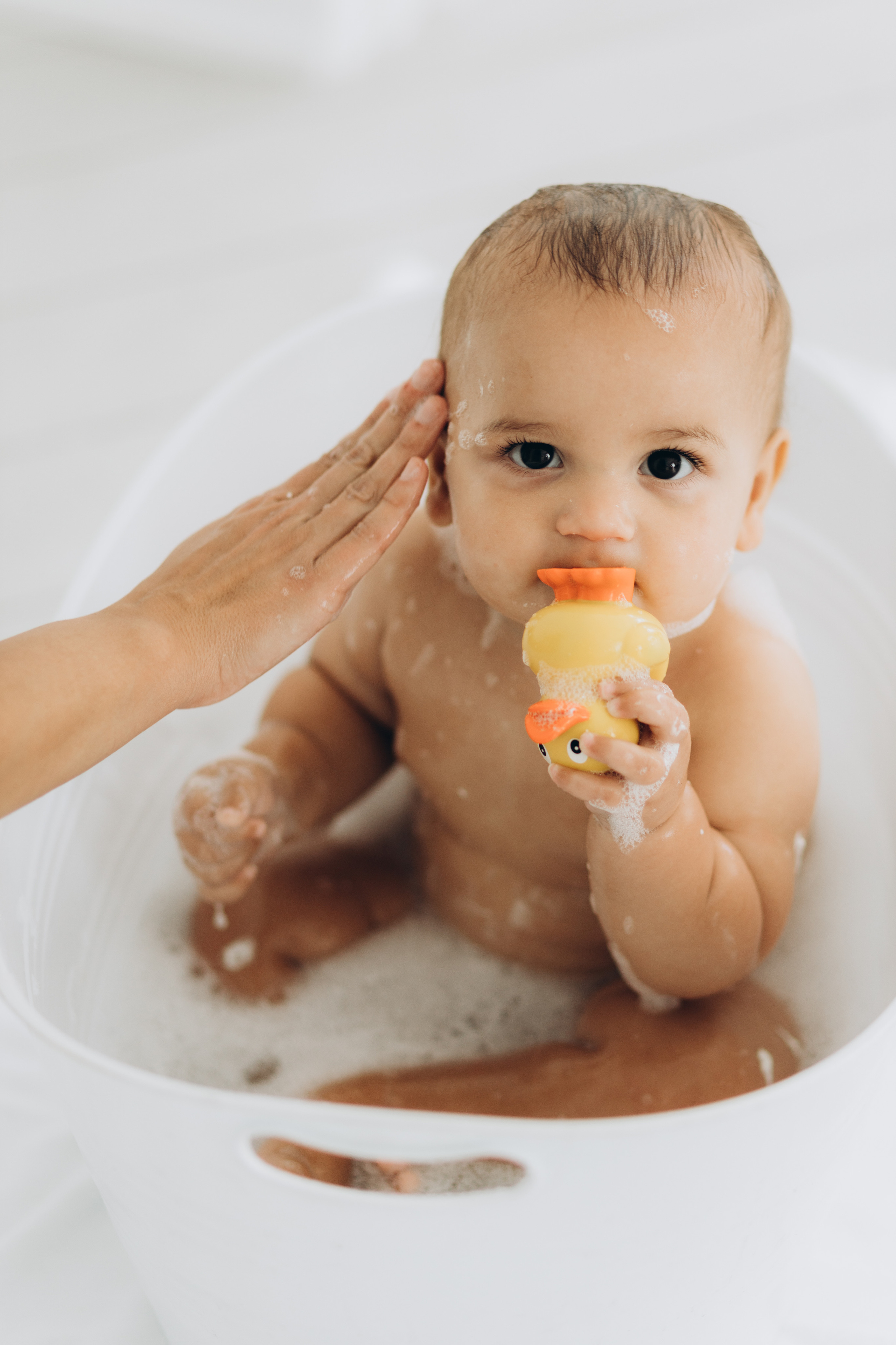 Cake smash. Wedding Photographer Toronto