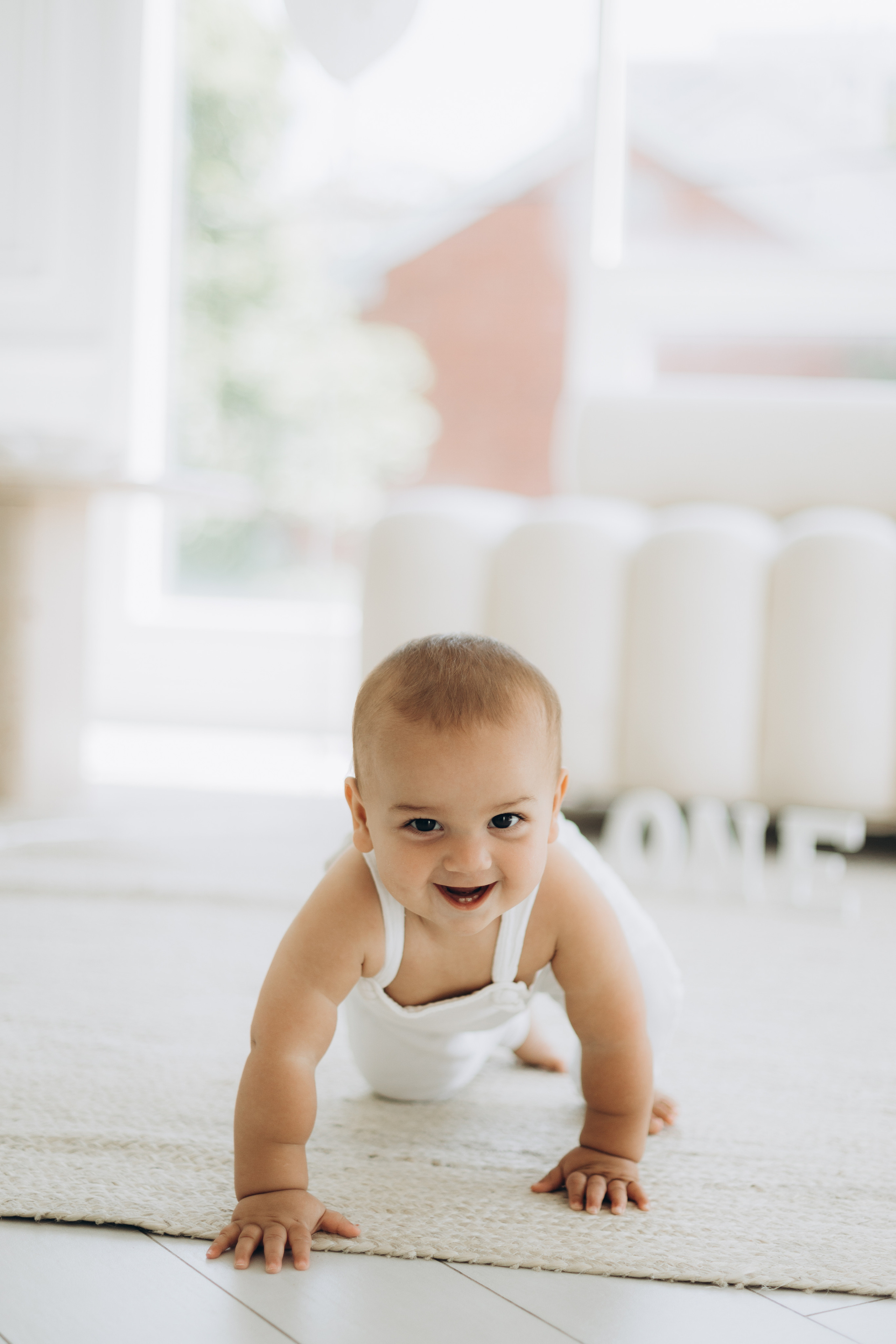 Cake smash. Wedding Photographer Toronto