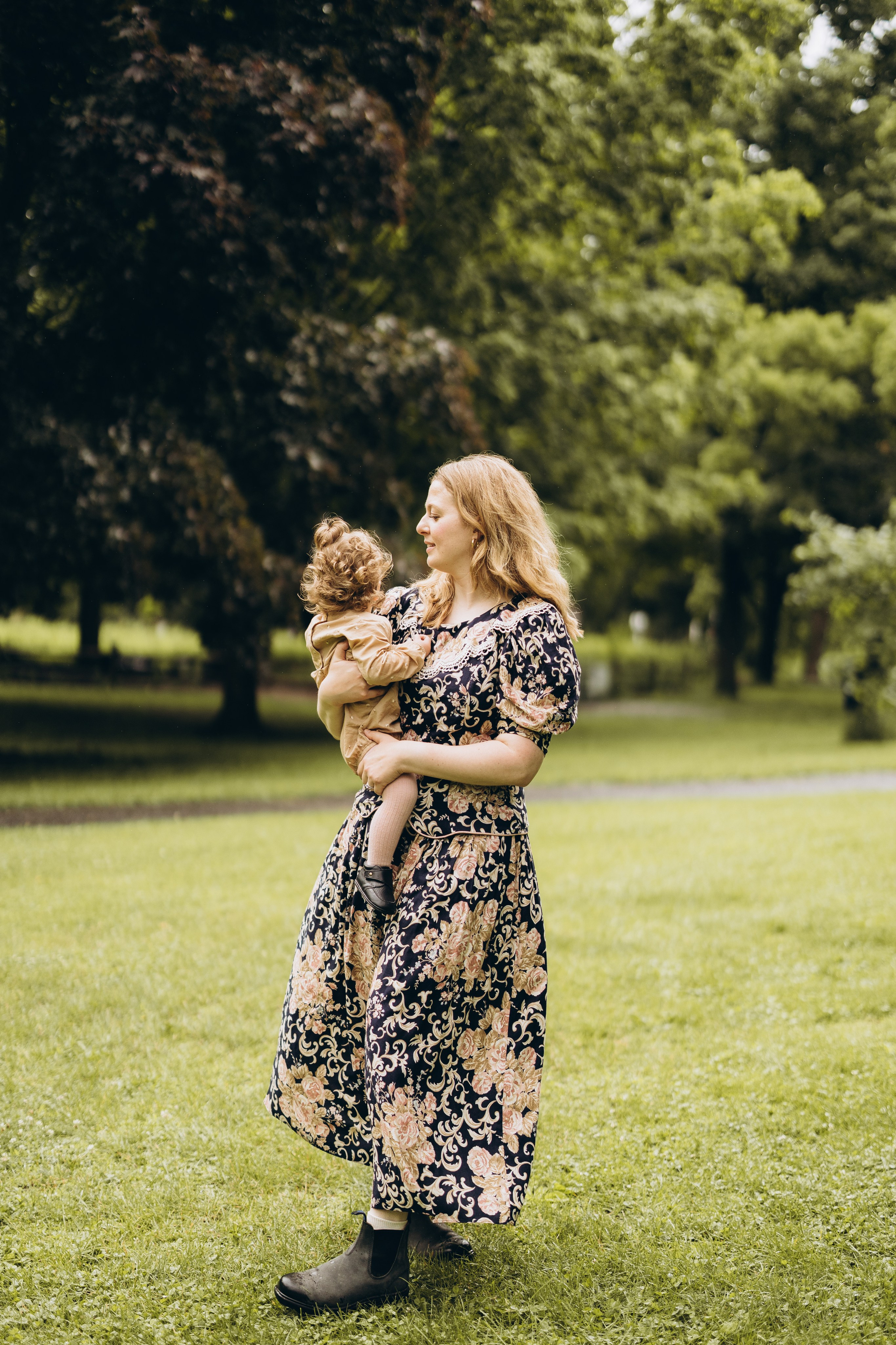 Under the rain. Wedding Photographer Toronto