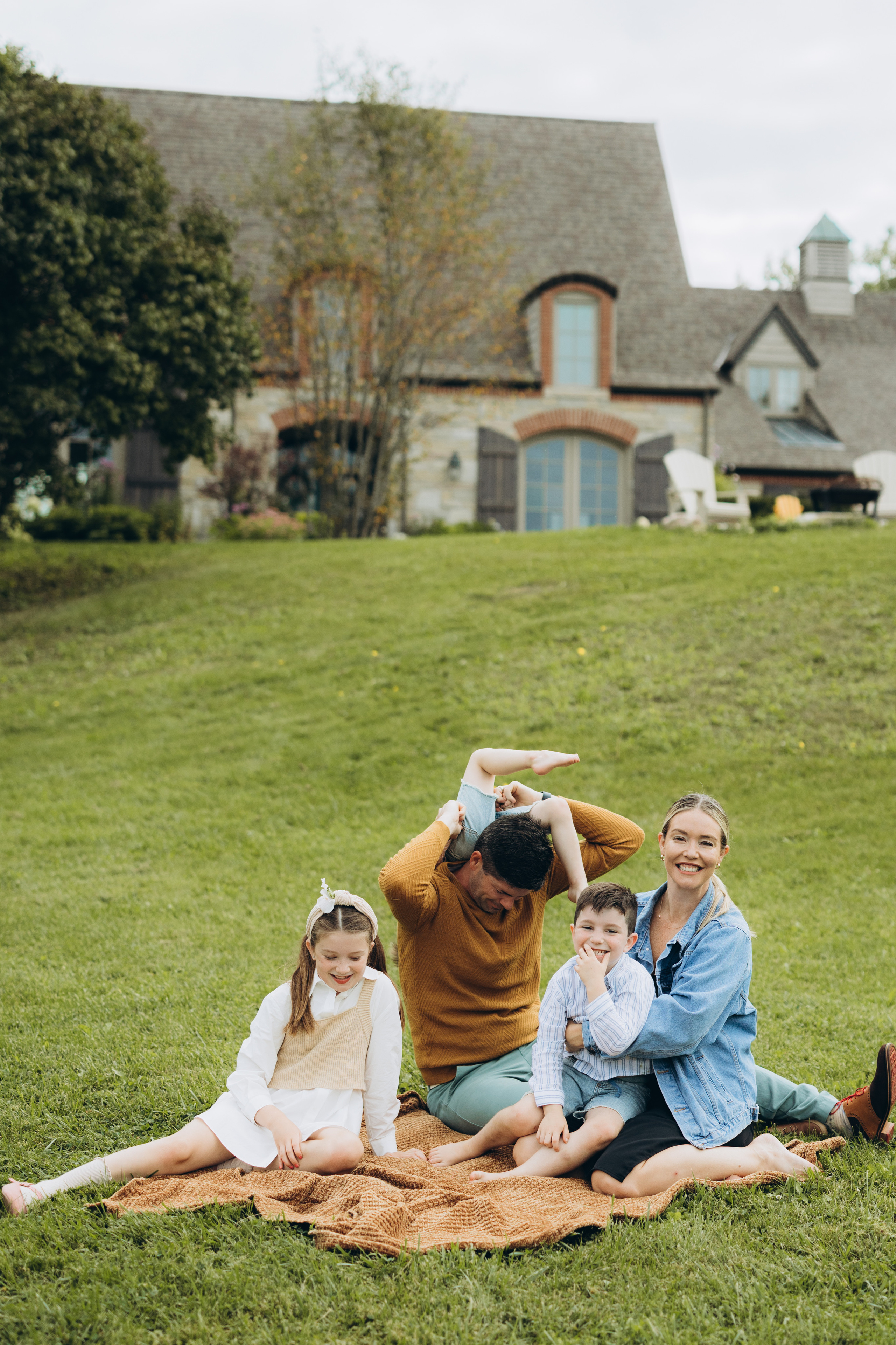 Fall family session. Wedding Photographer Toronto