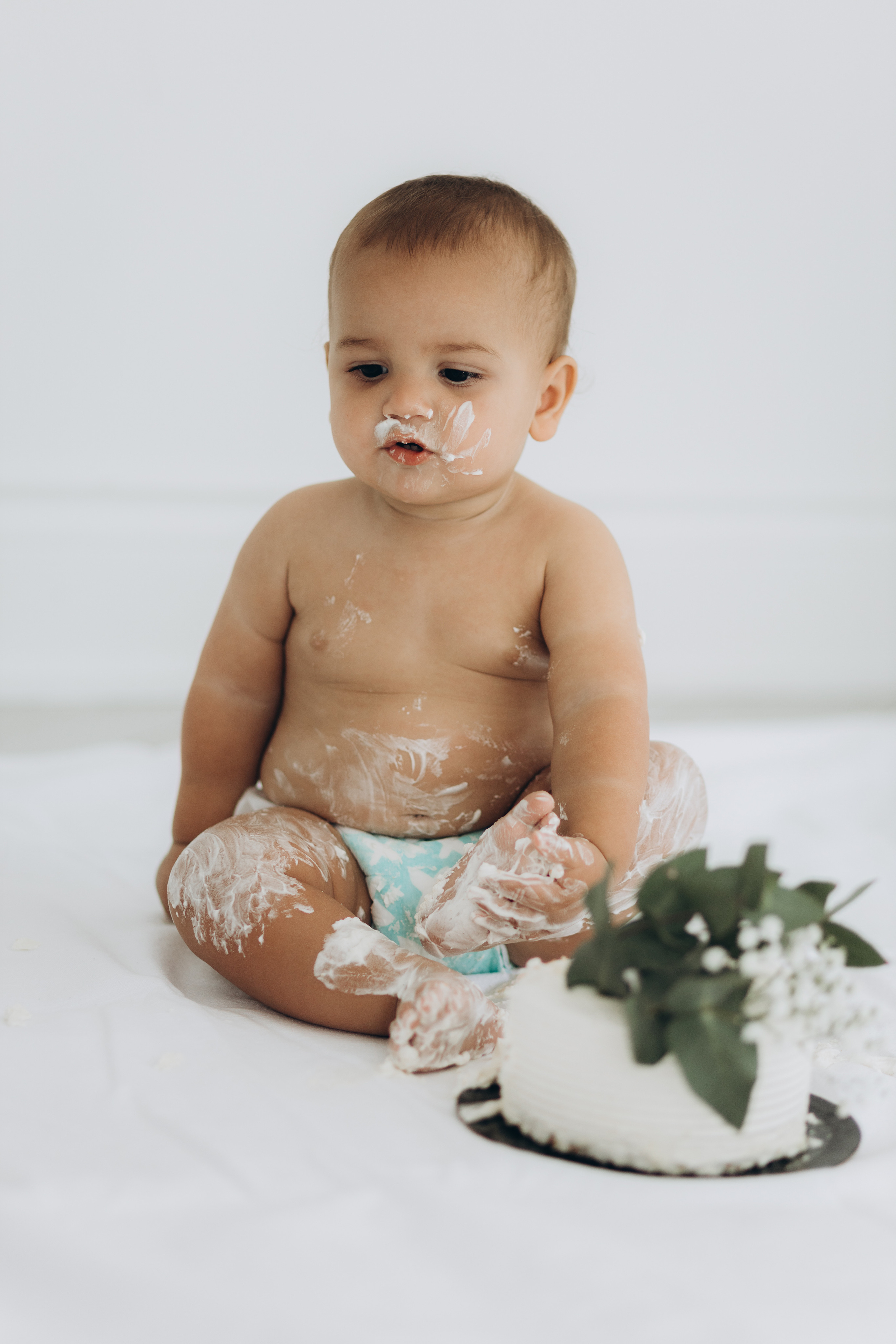 Cake smash. Wedding Photographer Toronto
