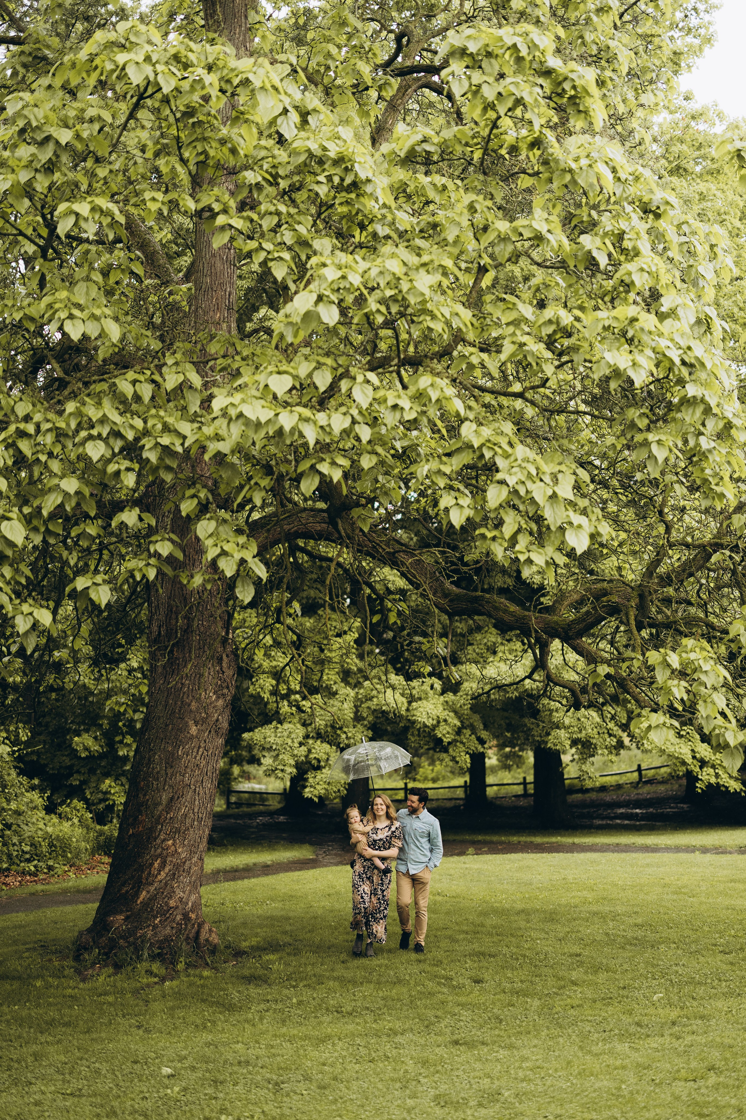 Under the rain. Wedding Photographer Toronto