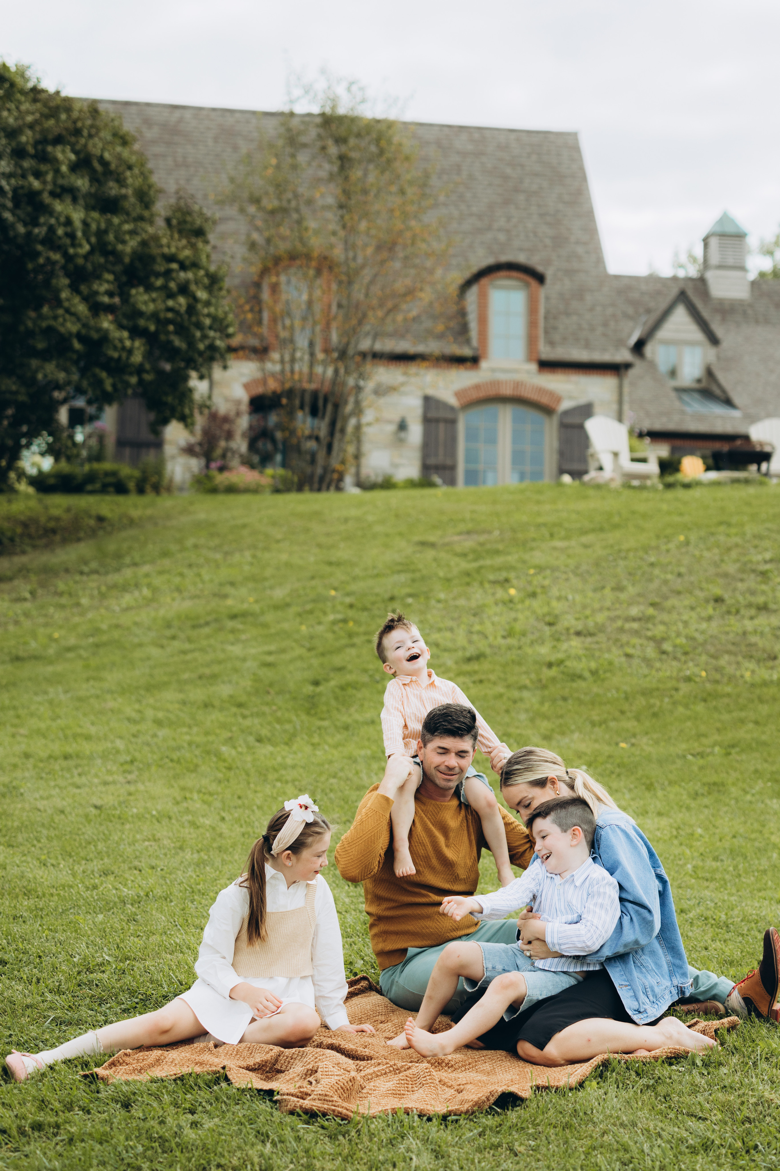Fall family session. Wedding Photographer Toronto