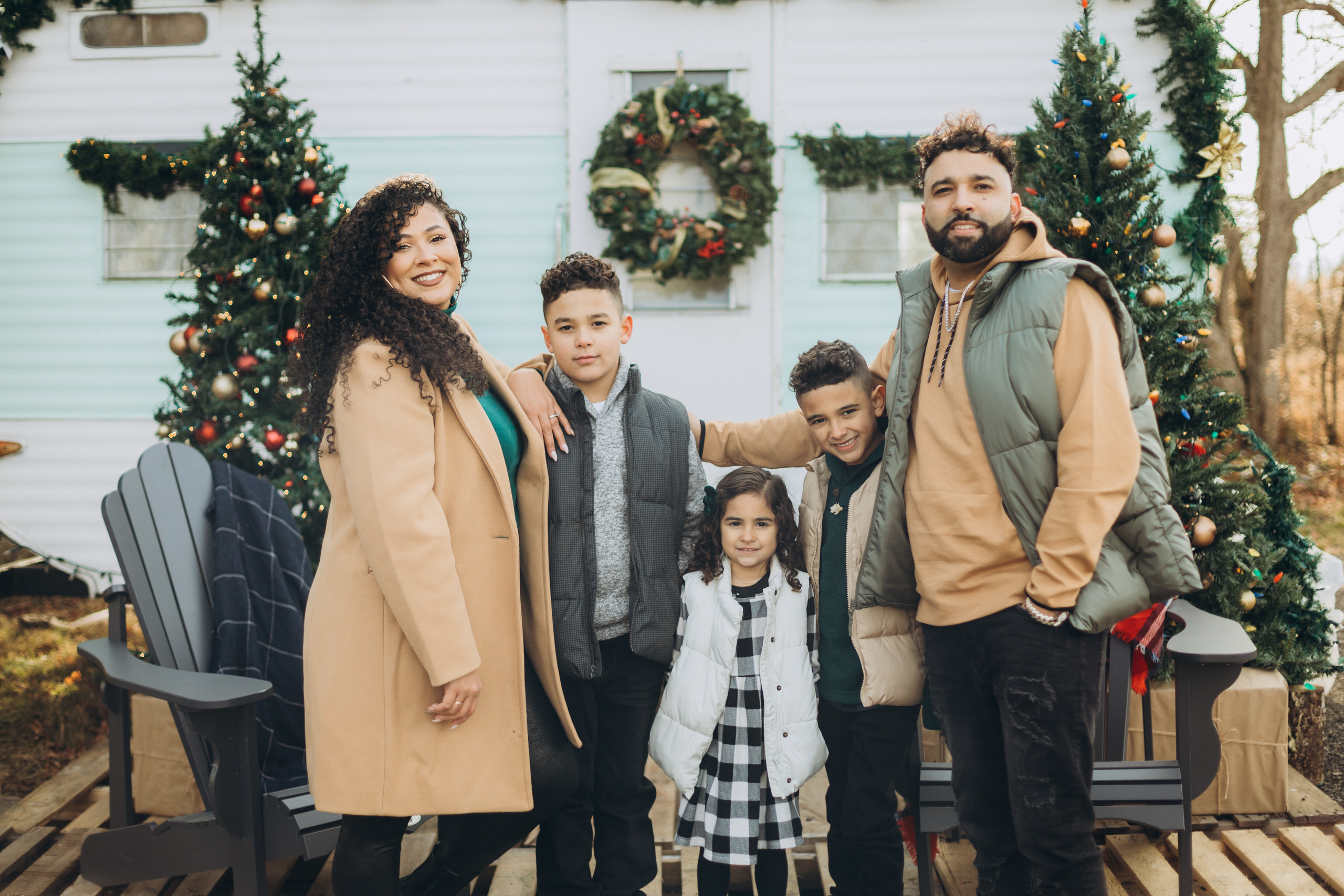 Christmas mini session. Wedding Photographer Toronto