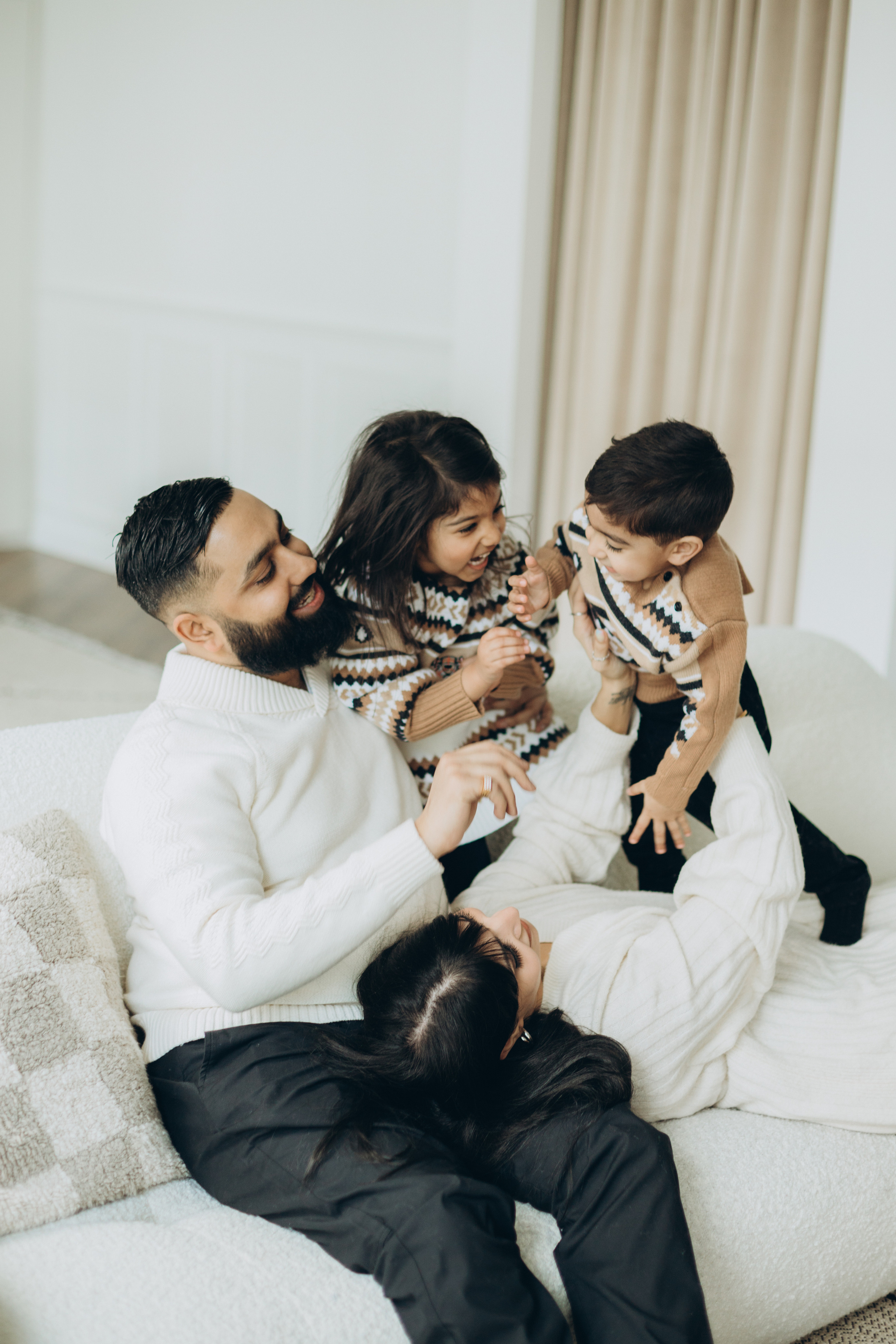 Family session. Wedding Photographer Toronto