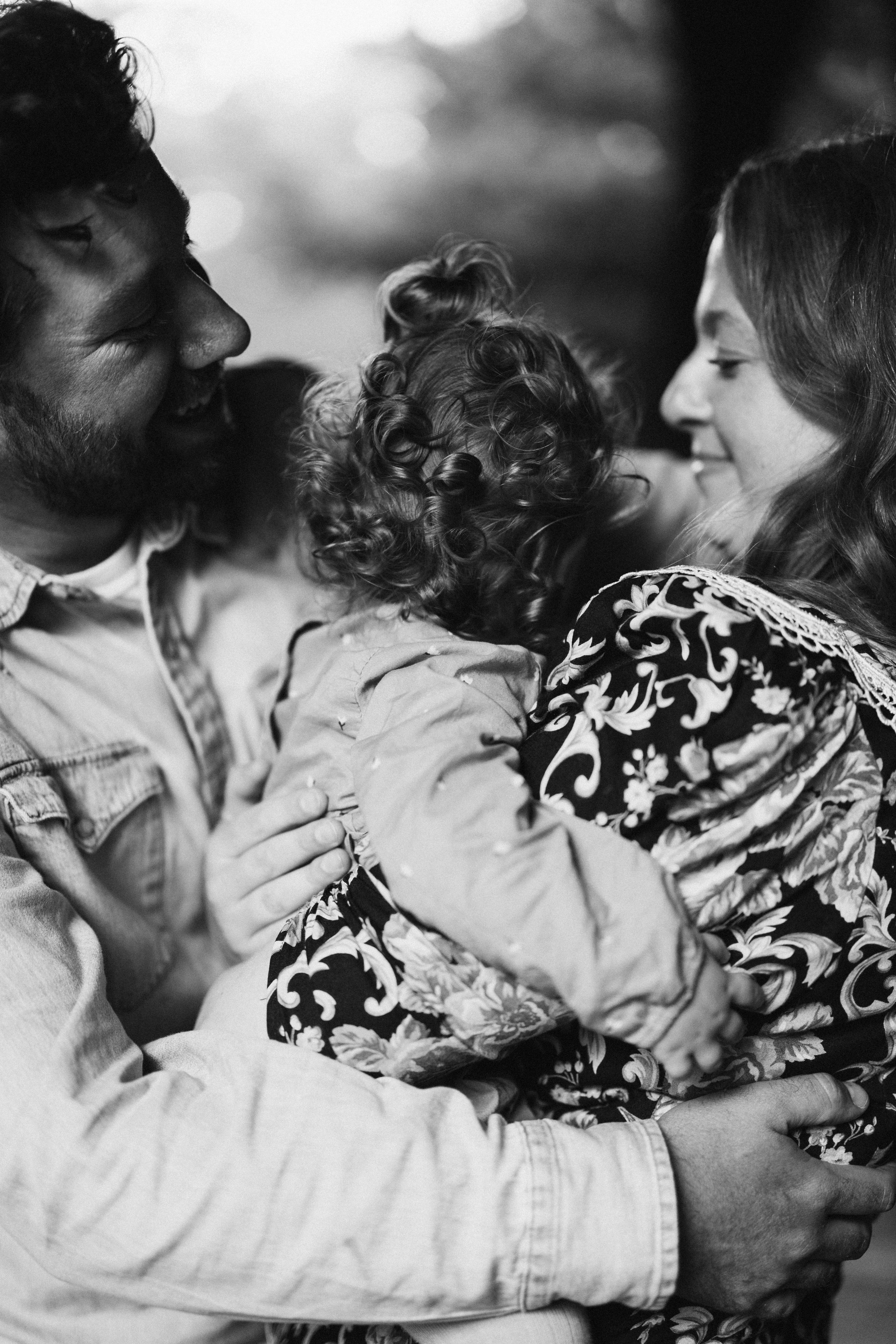 Under the rain. Wedding Photographer Toronto