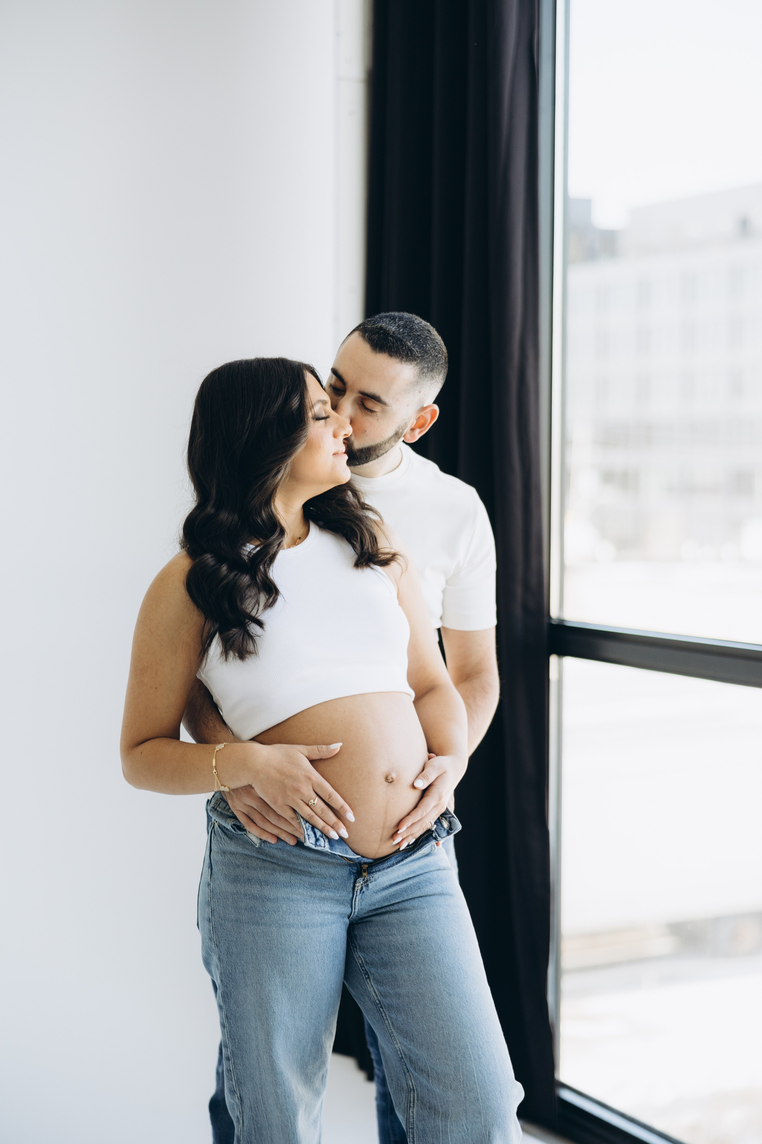 Maternity. Wedding Photographer Toronto