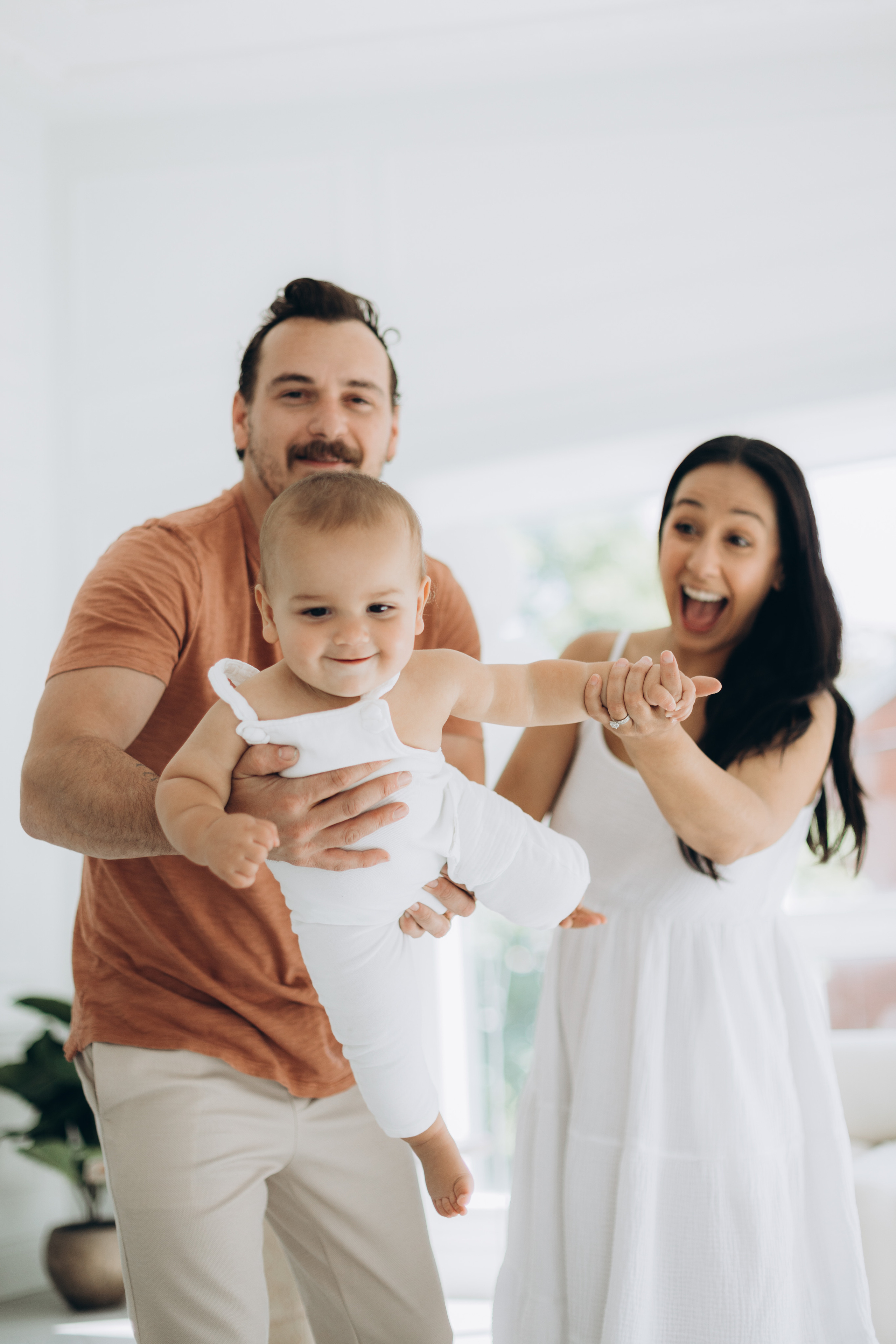 Cake smash. Wedding Photographer Toronto