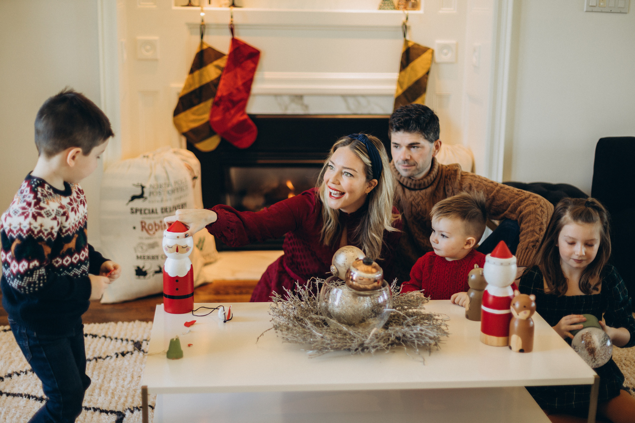 Christmas family time. Wedding Photographer Toronto
