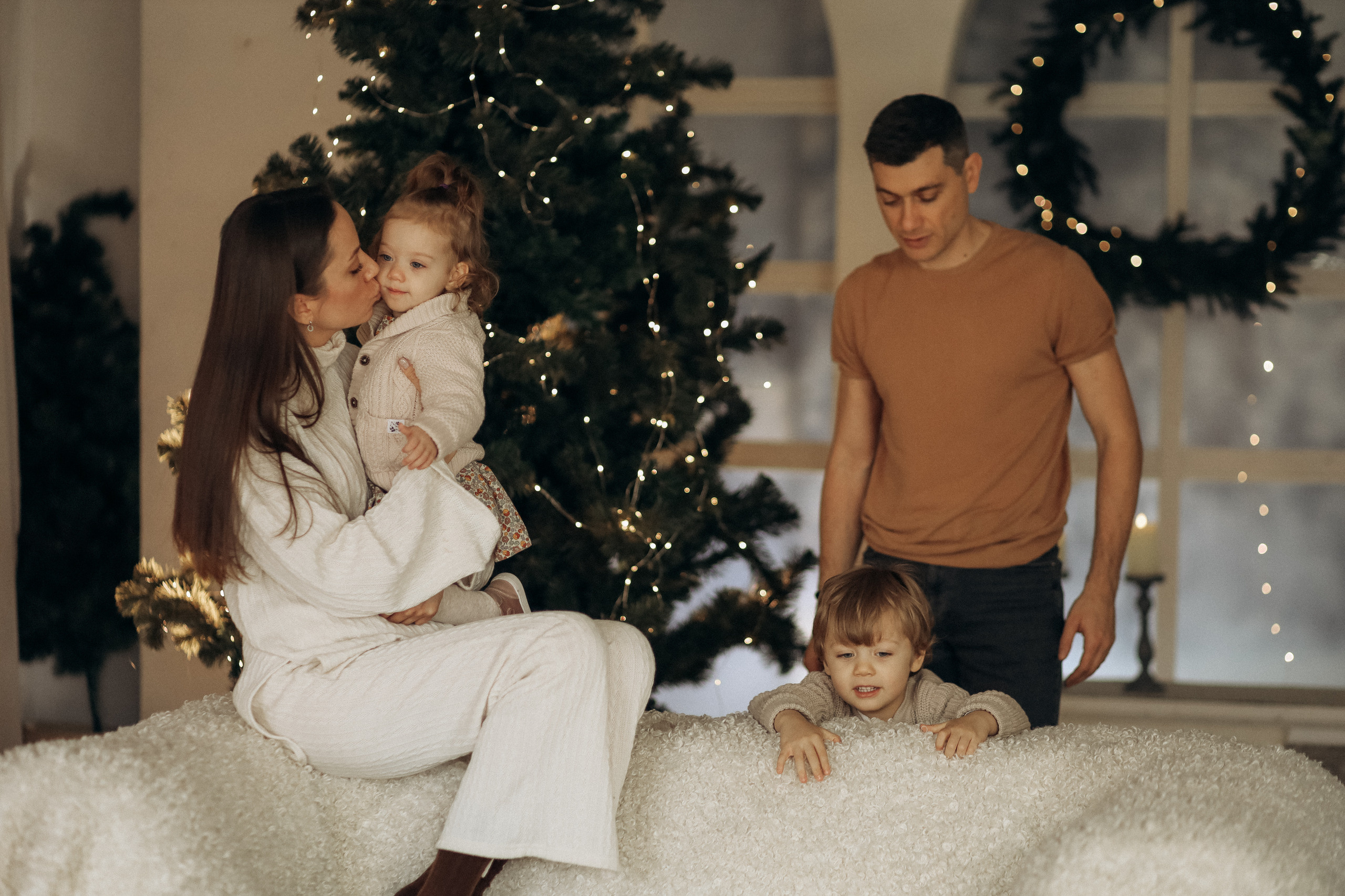 Cozy Christmas time!. Wedding Photographer Toronto