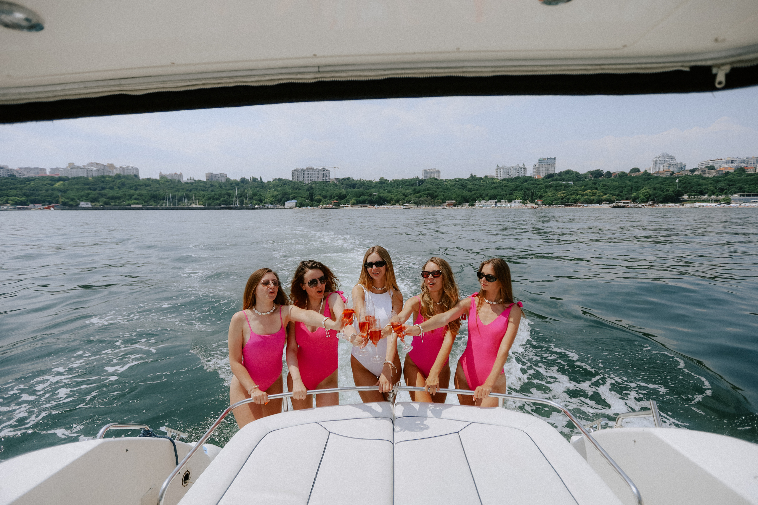 Yacht party. Wedding Photographer Toronto