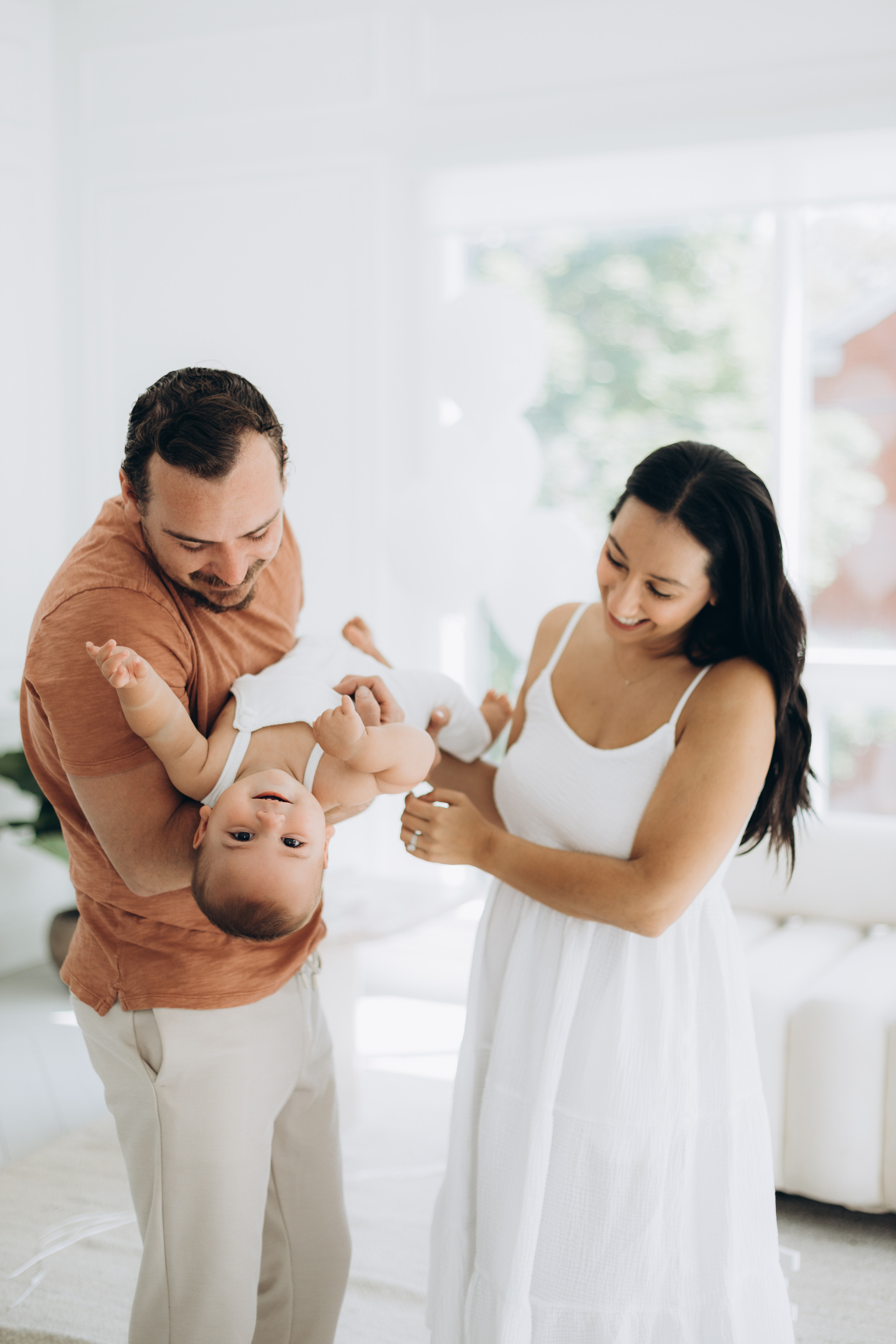 Cake smash. Wedding Photographer Toronto