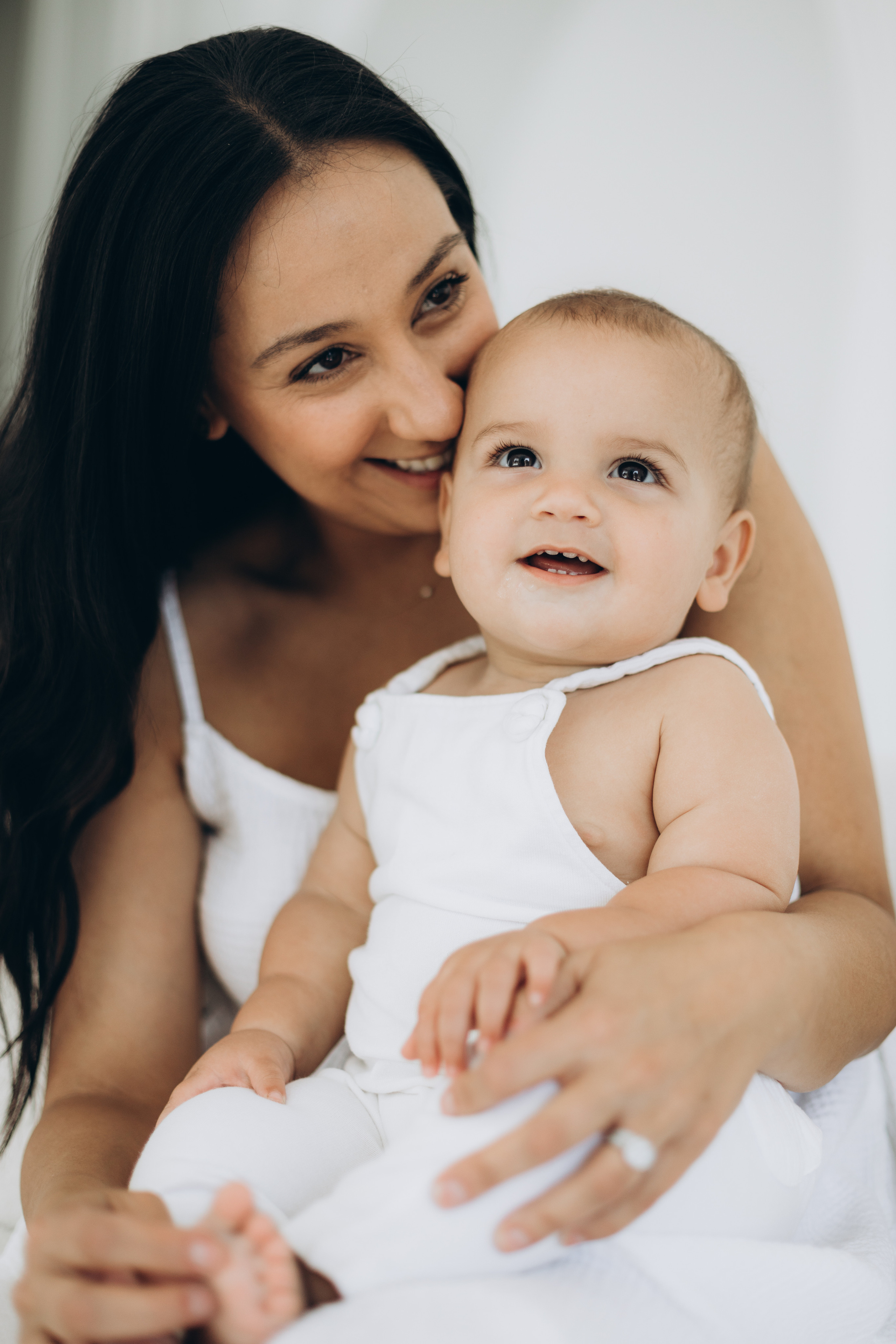 Cake smash. Wedding Photographer Toronto