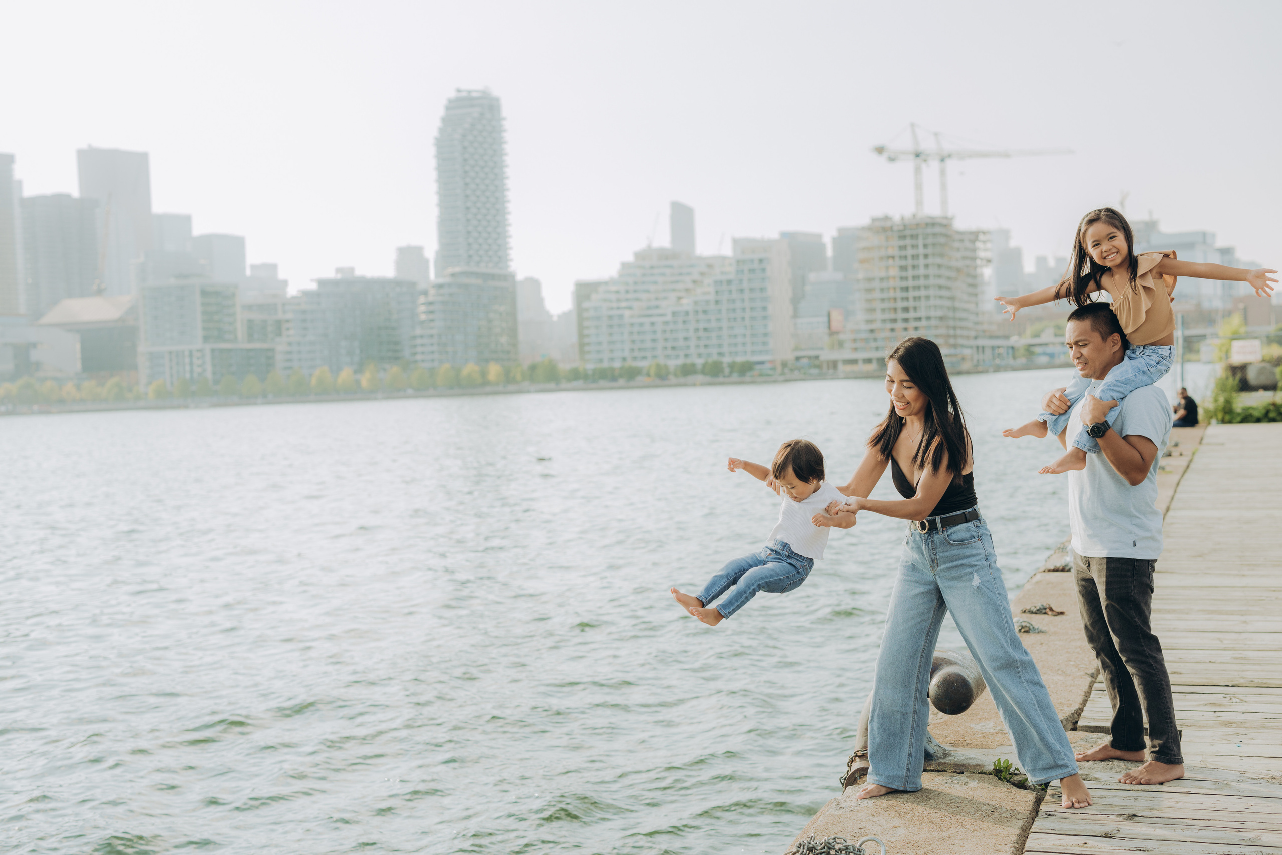 Family session in Toronto. Wedding Photographer Toronto