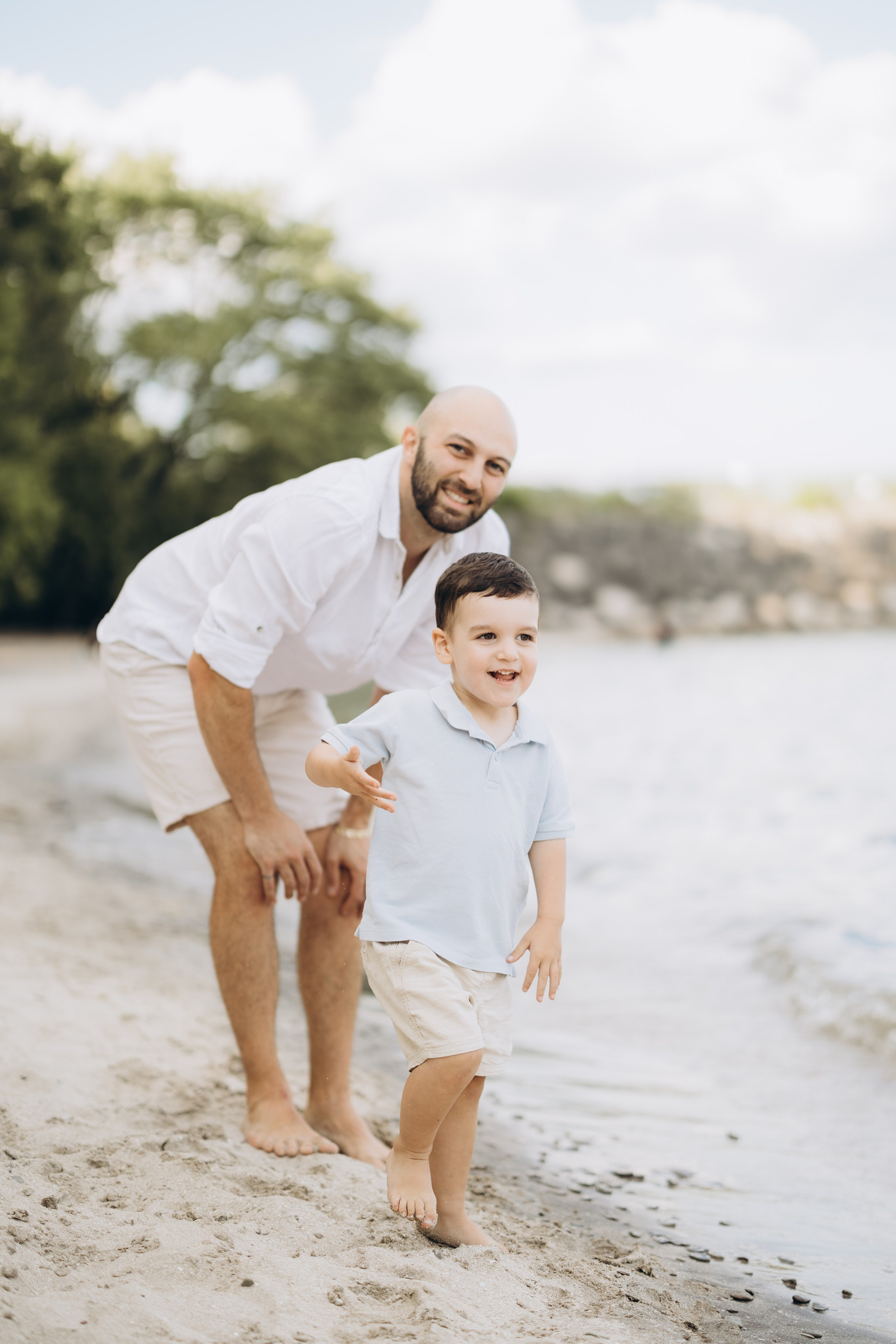 Beach photo session. Wedding Photographer Toronto