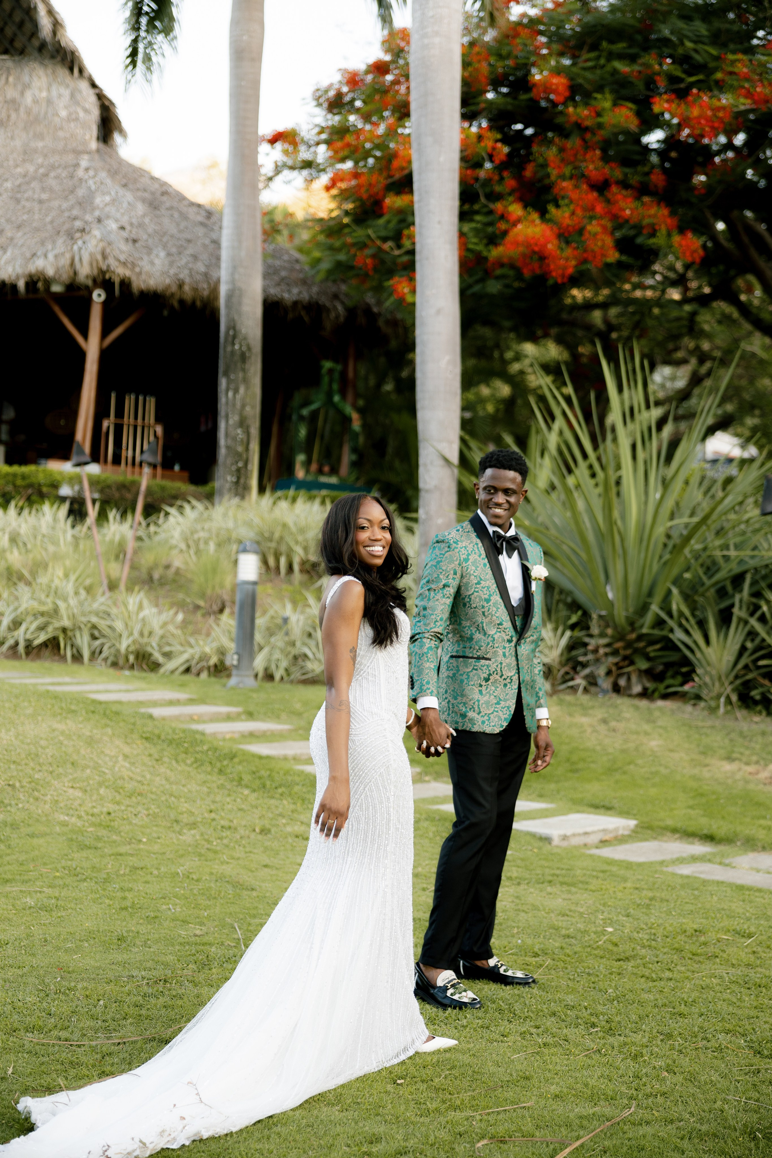 Ashley&Matt (Costa Rica). Wedding Photographer Toronto