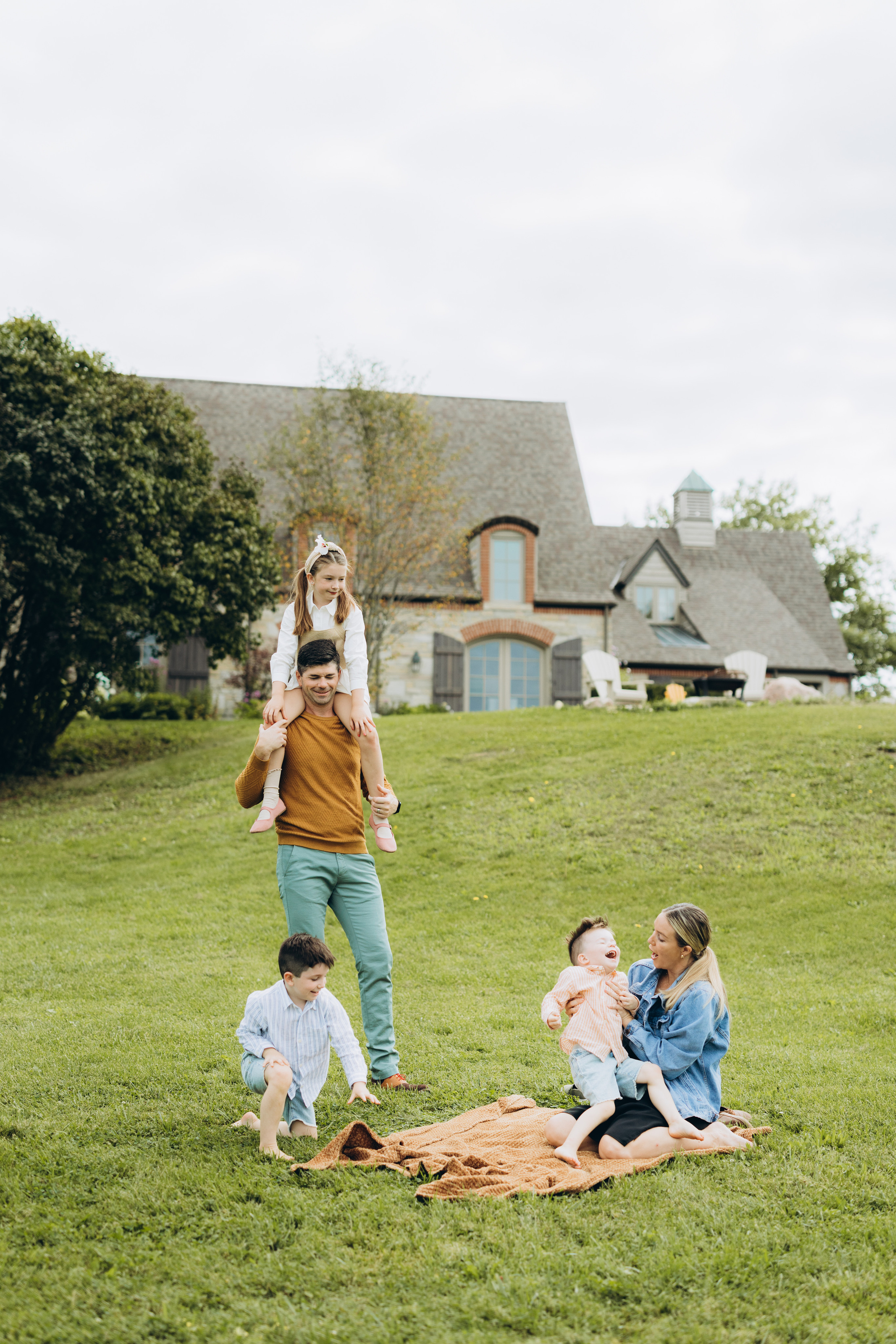 Fall family session. Wedding Photographer Toronto