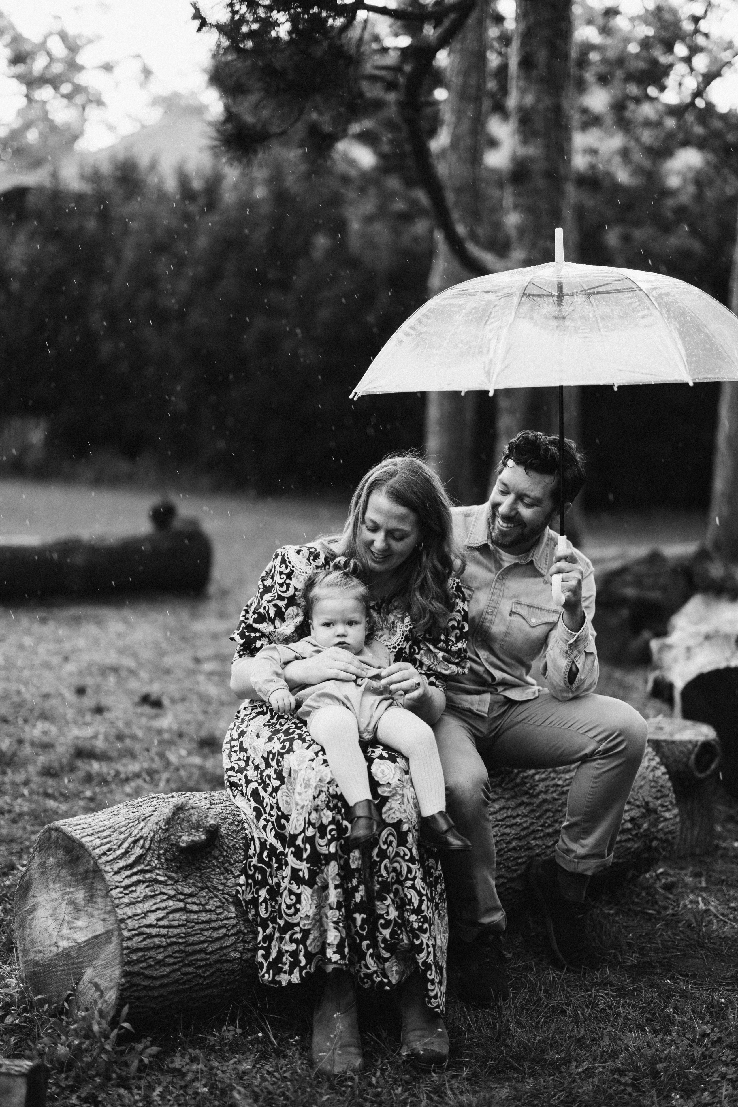 Under the rain. Wedding Photographer Toronto