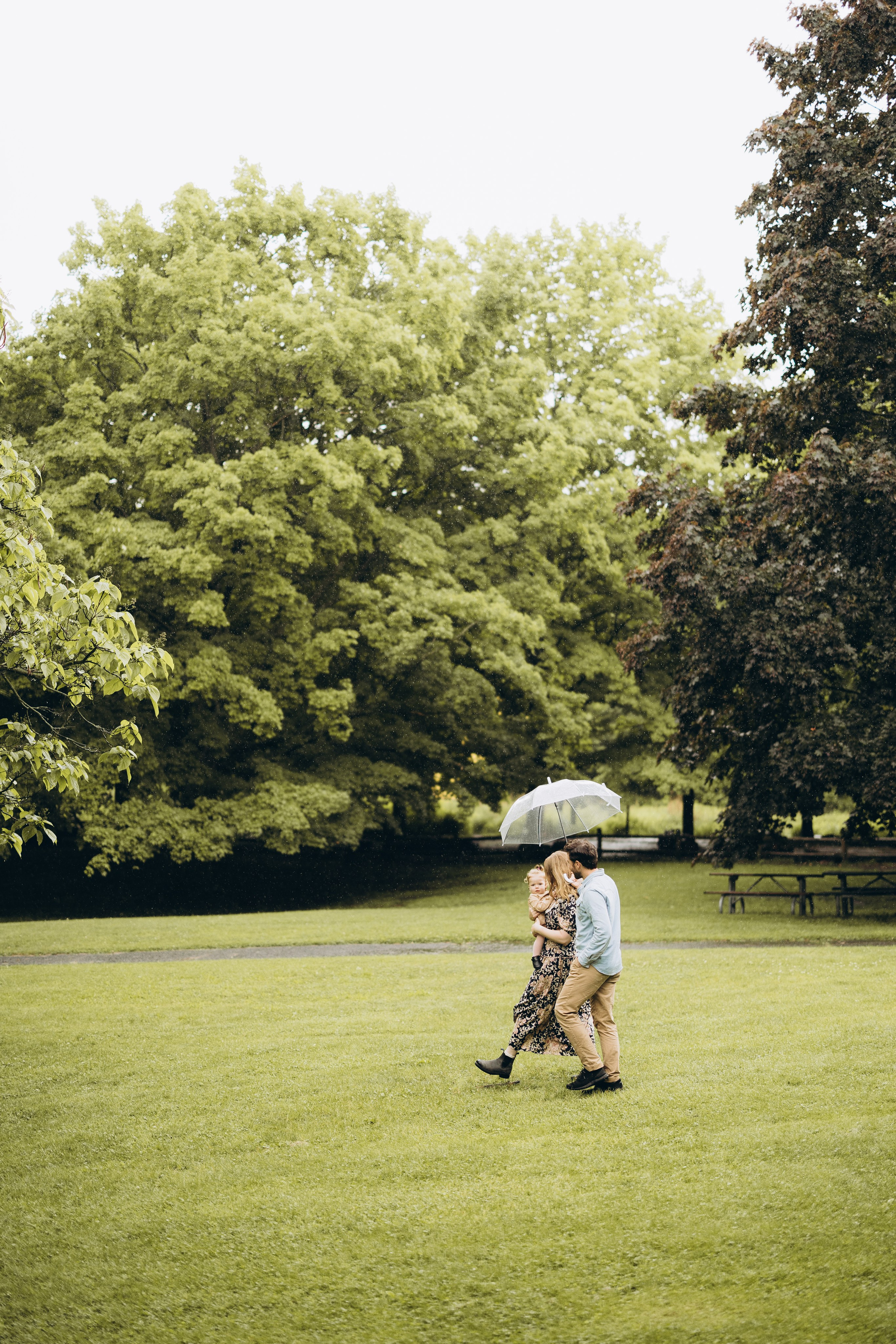 Under the rain. Wedding Photographer Toronto
